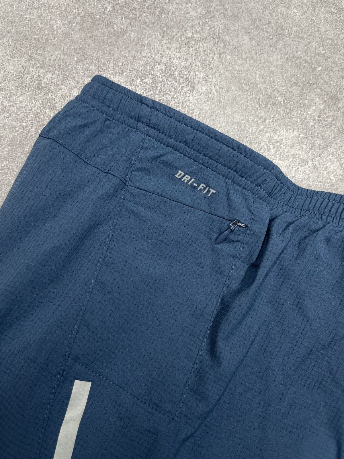 Nike Mens Nike Running 2 in 1 Shorts Leggings Drill Y2K ACG TN Size US 32 / EU 48 - 10 Thumbnail
