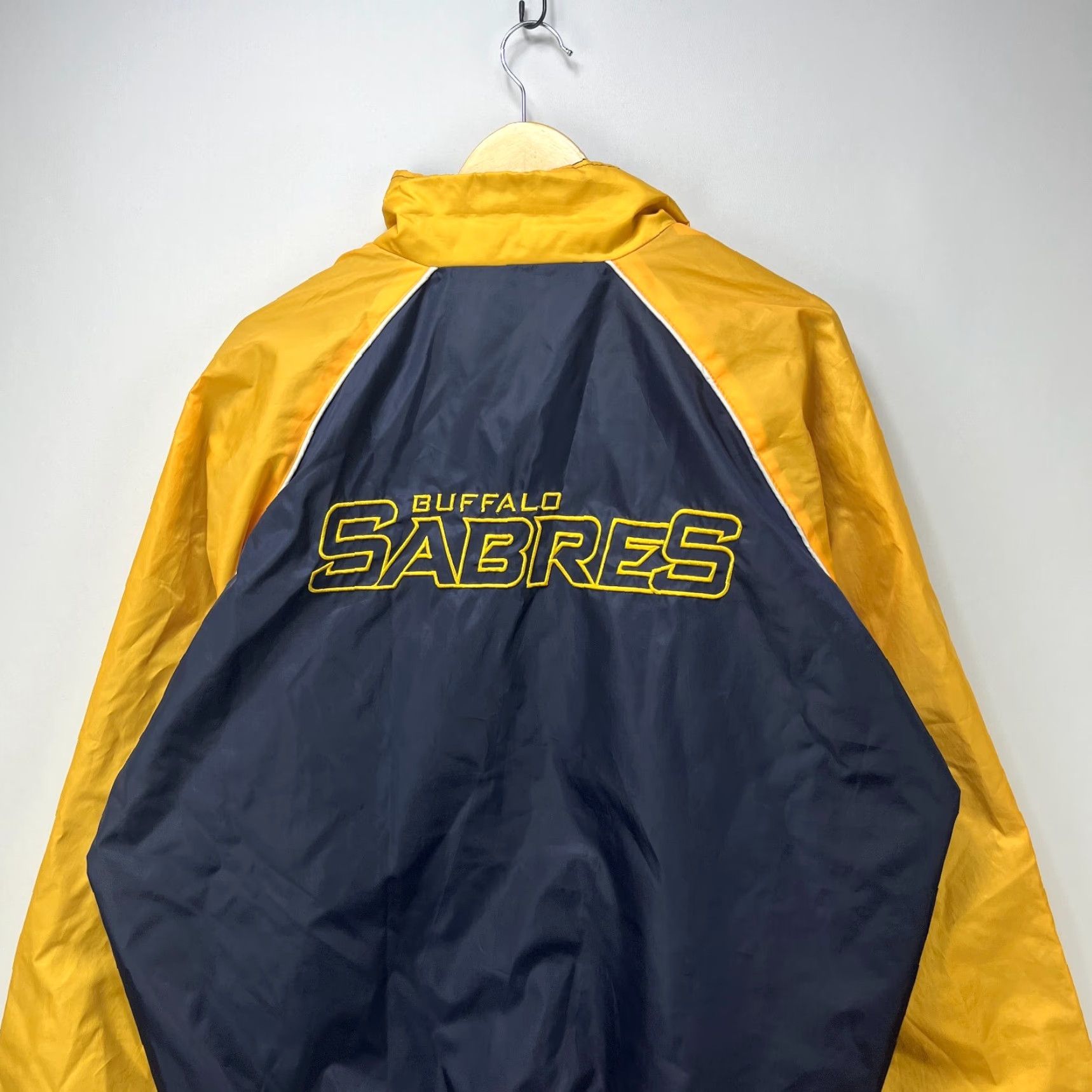 NHL VINTAGE 90s Buffalo Sabres NHL Windbreaker Jacket XL Blue Men Jacket Windbreaker 90s Buffalo Sabres NHL Size US XL / EU 56 / 4 - 6 Thumbnail