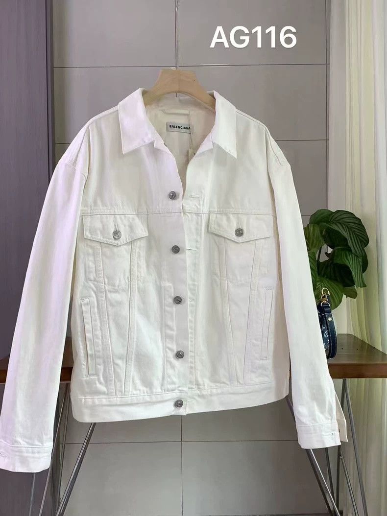Balenciaga Balenciaga size 36 Back logo denim jacket 2502-Nextarrow Size US S / EU 44-46 / 1 - 1 Thumbnail