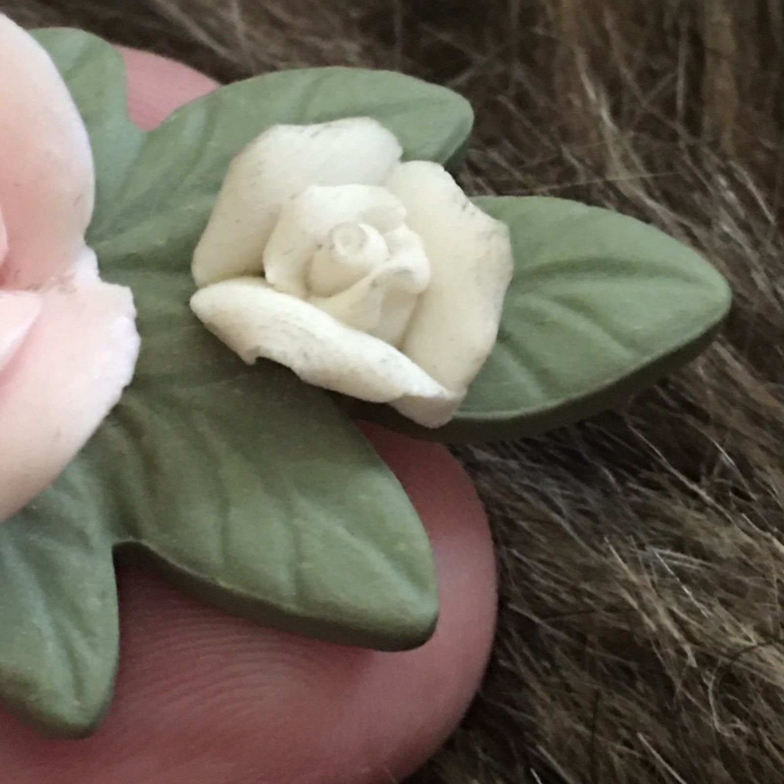 Vintage Vintage 80s ceramic rose brooch collar pin Size ONE SIZE - 6 Thumbnail