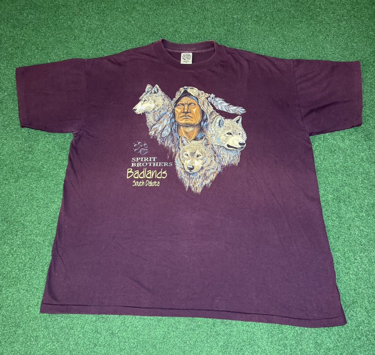 Vintage Vintage 90s Native American Indian South Dakota T Shirt Size US XL / EU 56 / 4 - 1 Thumbnail