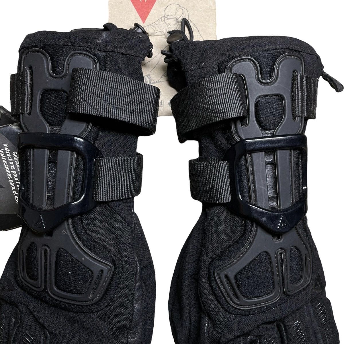 Dainese DAINESE D-IMPACT 13 D-DRIVE SNOWBOARD GLOVES NEW OLD STOCK Size ONE SIZE - 6 Thumbnail