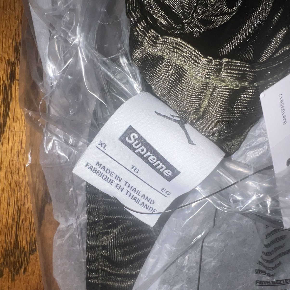 Jordan Brand × Supreme Supreme Jordan Warm Up Shorts Olive Size: XL Size US 35 - 7 Thumbnail