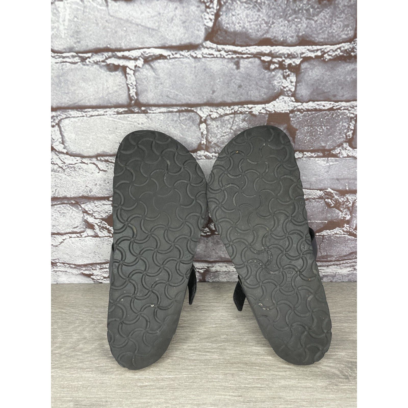 Birkenstock Birkenstock Gizeh Metallic Blue Leather Strap Sandals Women Size US 6 / IT 36 - 9 Thumbnail