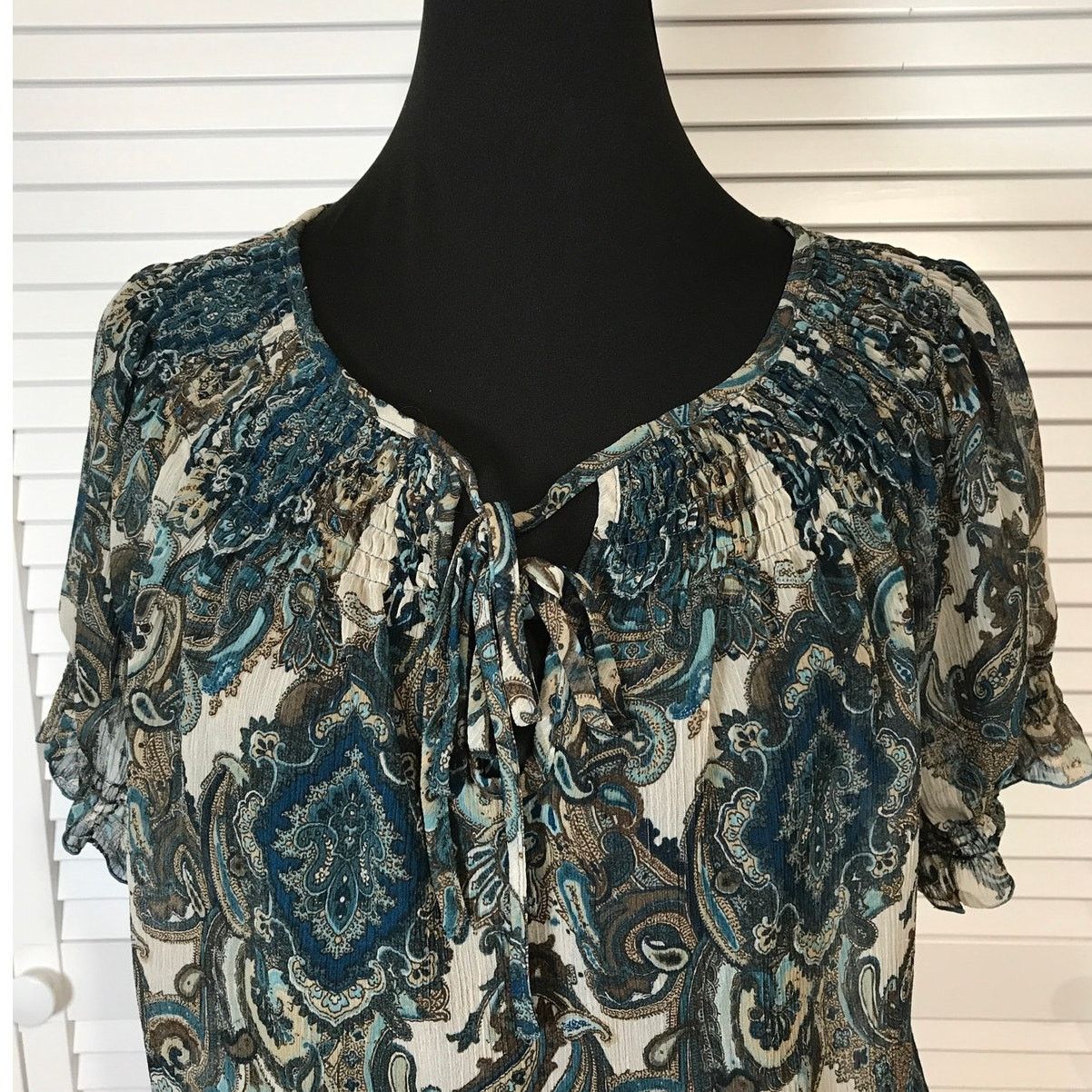 Other a.n.a. A New Approach Boho Blue Paisley Ruffle Blouse M Size M / US 6-8 / IT 42-44 - 4 Thumbnail
