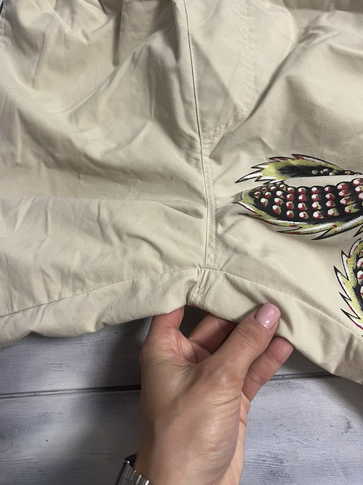 Vintage Rare Vintage Shorts Dragon Size US 32 / EU 48 - 5 Thumbnail