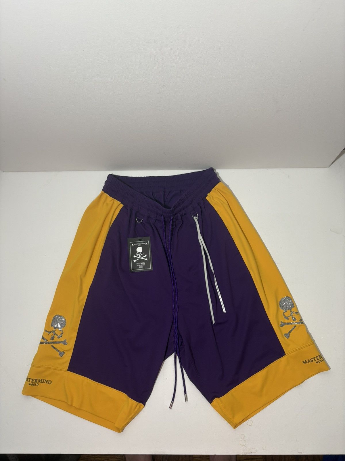NWT 2022 mastermind Japan basketball shorts