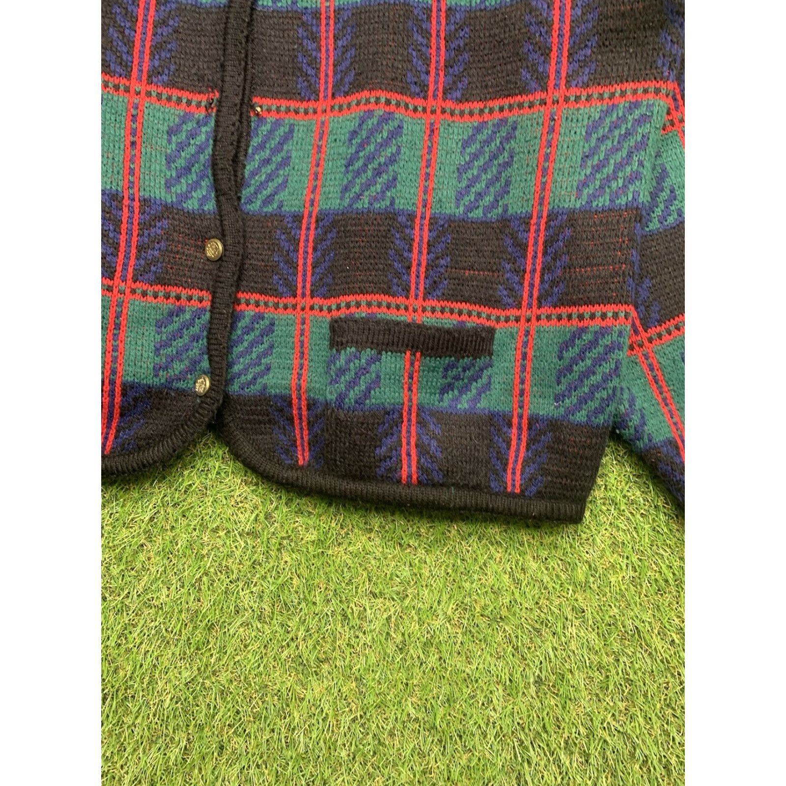 Vintage VINTAGE Tally Ho Cardigan Sweater Women 2XL Green Plaid Heavyweight Wool Button Up Cardigan 1990s Womens Size XXL / US 16-18 / IT 52-54 - 5 Thumbnail