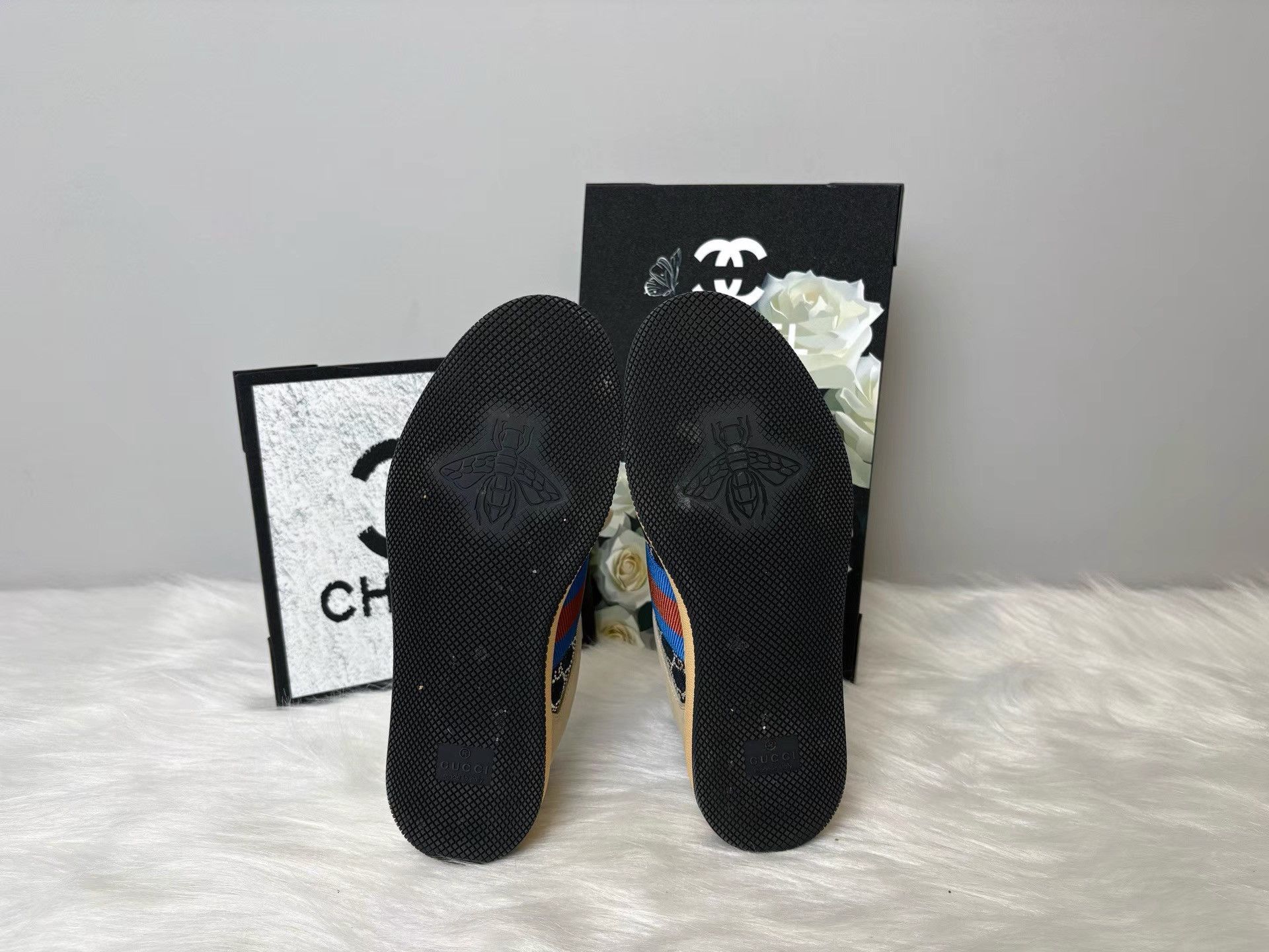 Gucci Gucci Screener Blue-Red Crystal Flat Sneakers K36 Size US 5 / IT 35 - 4 Thumbnail
