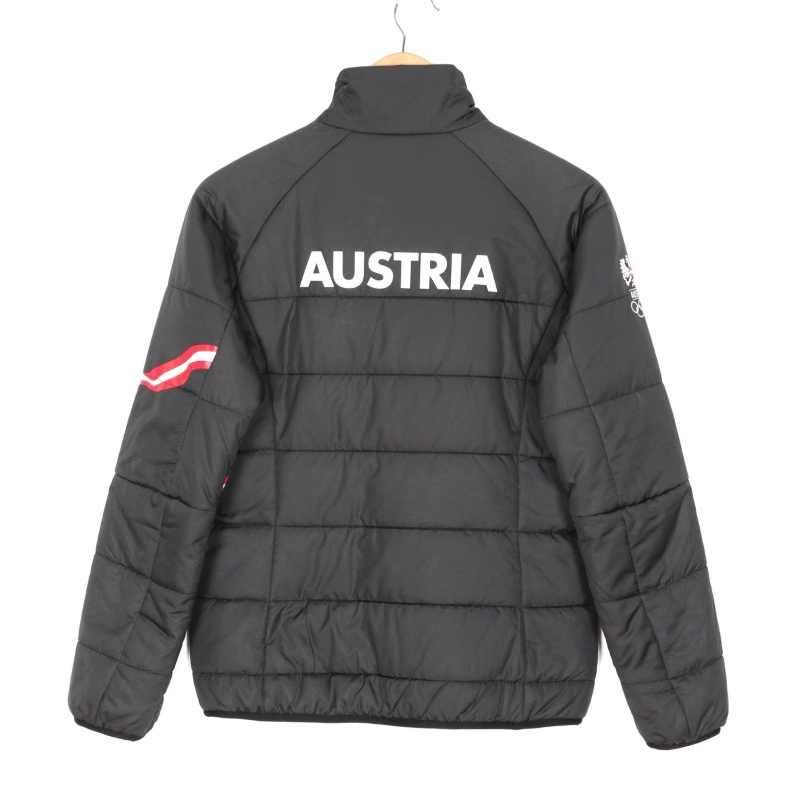 Vintage MILLET Jacket Men S PRIMALOFT Padded Austria Logo Quilted All Seasons Full Zip Short Black MJ5310 Mens Size US S / EU 44-46 / 1 - 2 Thumbnail