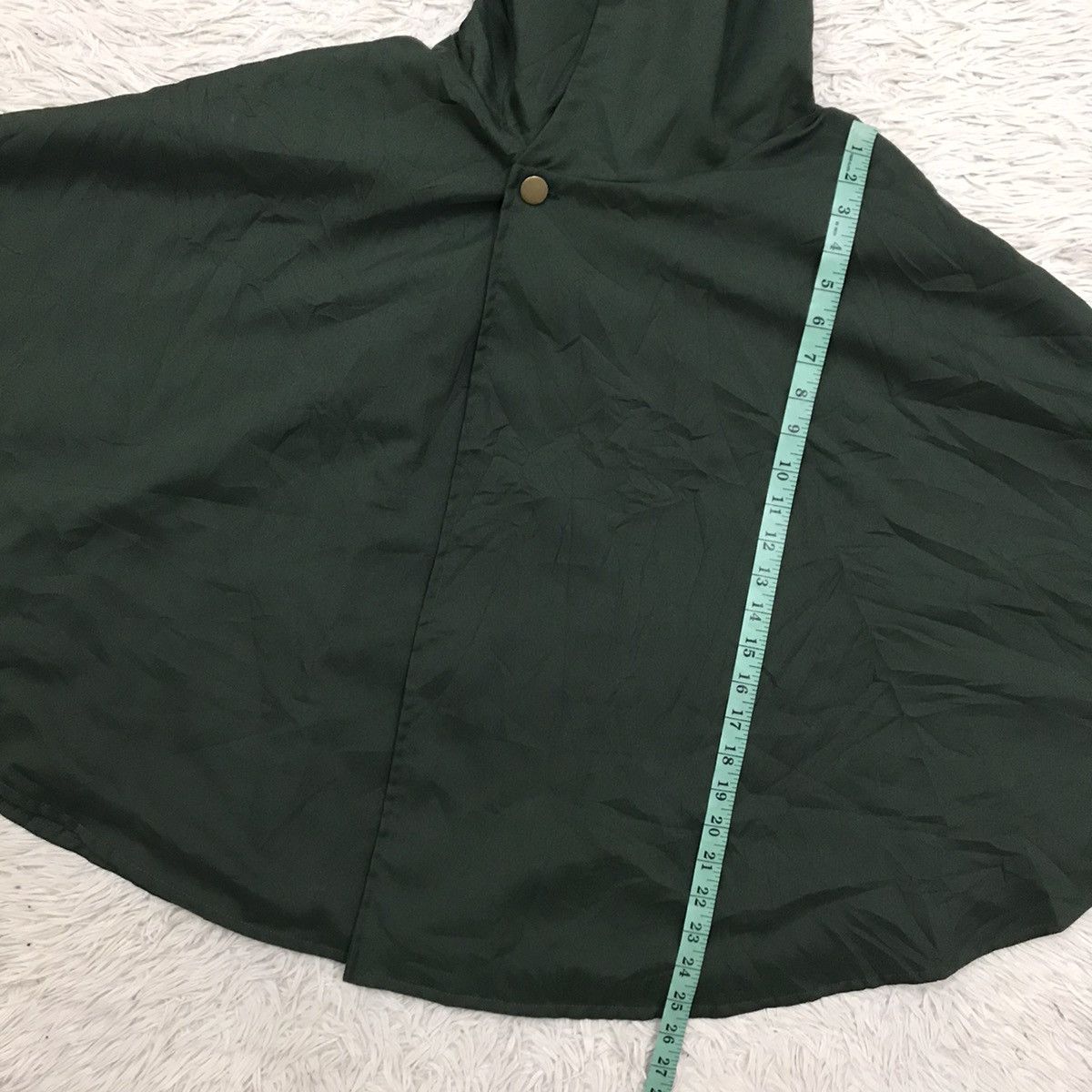 Japanese Brand VINTAGE Y2K ATTACK ON TITAN CLOAK HOODIE Size US M / EU 48-50 / 2 - 8 Thumbnail