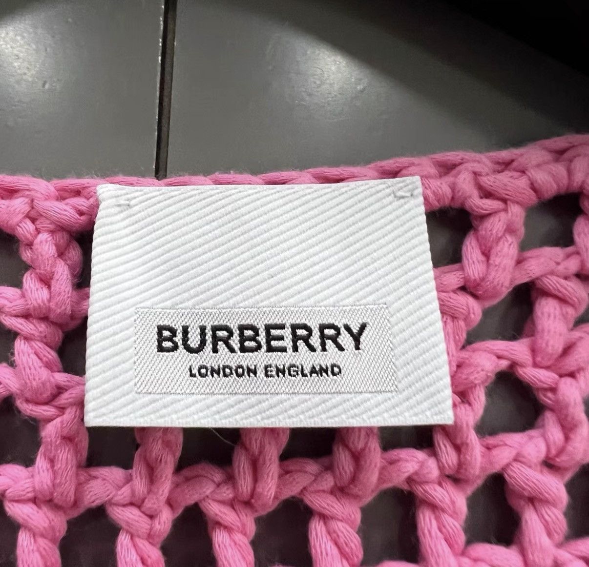 Burberry Burberry Pink Crochet Cape J41 Size ONE SIZE - 3 Thumbnail