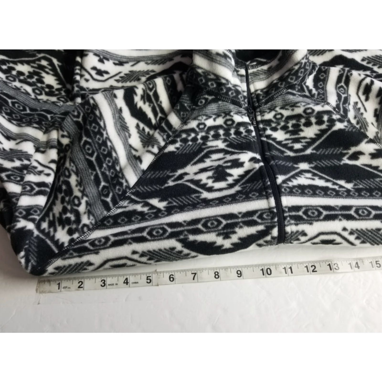 Eddie Bauer Eddie Bauer Fleece Womens Large Jacket Sweater Aztec Black 1/4 Zip Pullover Size L / US 10 / IT 46 - 3 Thumbnail