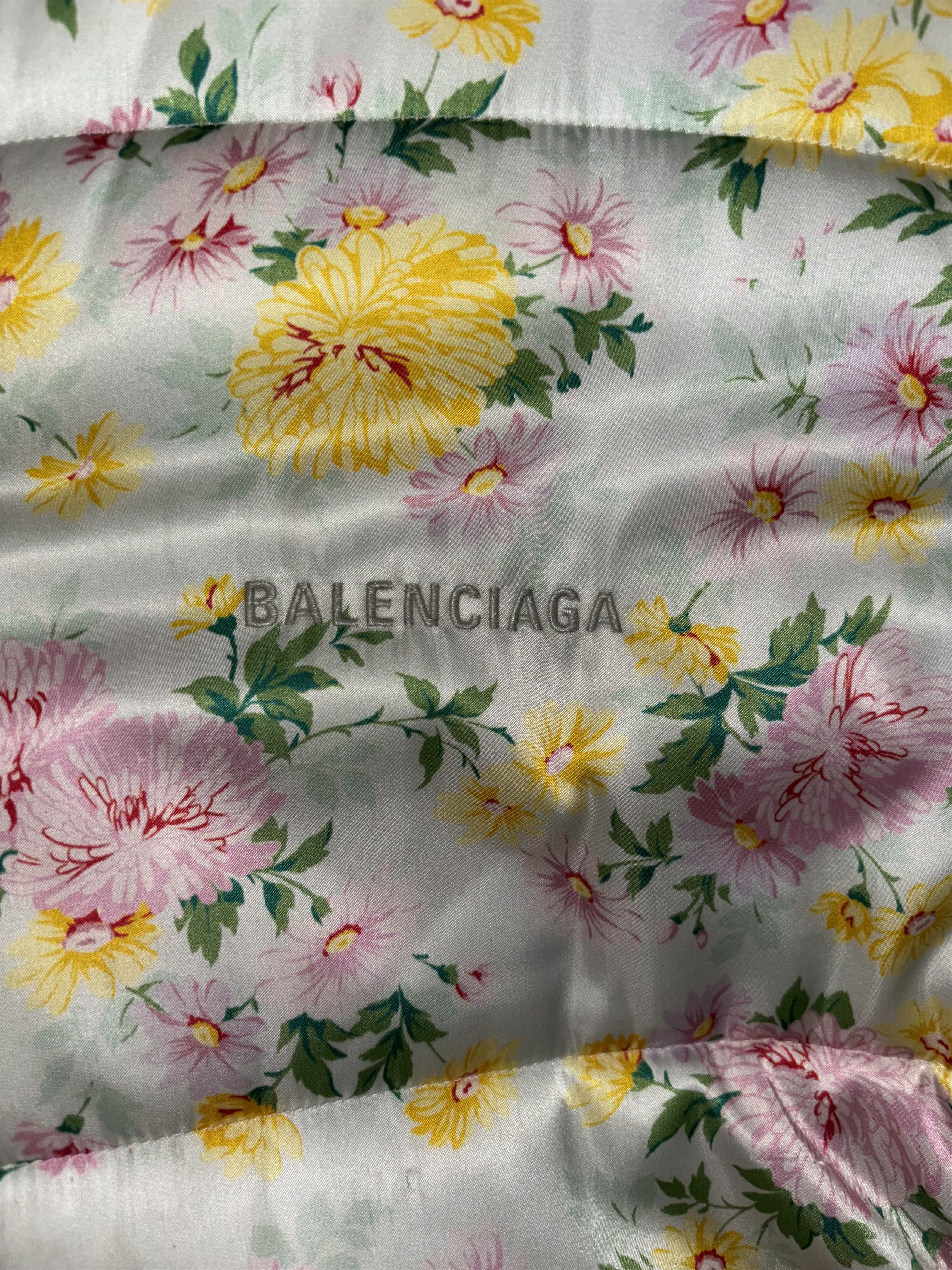Balenciaga balenciaga floral puffer parka unisex Size M / US 6-8 / IT 42-44 - 3 Thumbnail