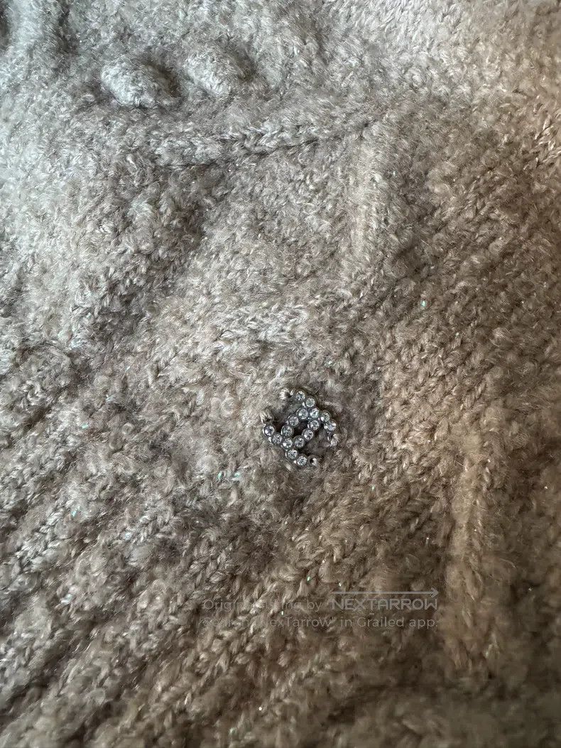 Chanel Chanel Ski series khaki cashmere pullover sweater Size XS / US 0-2 / IT 36-38 - 4 Thumbnail