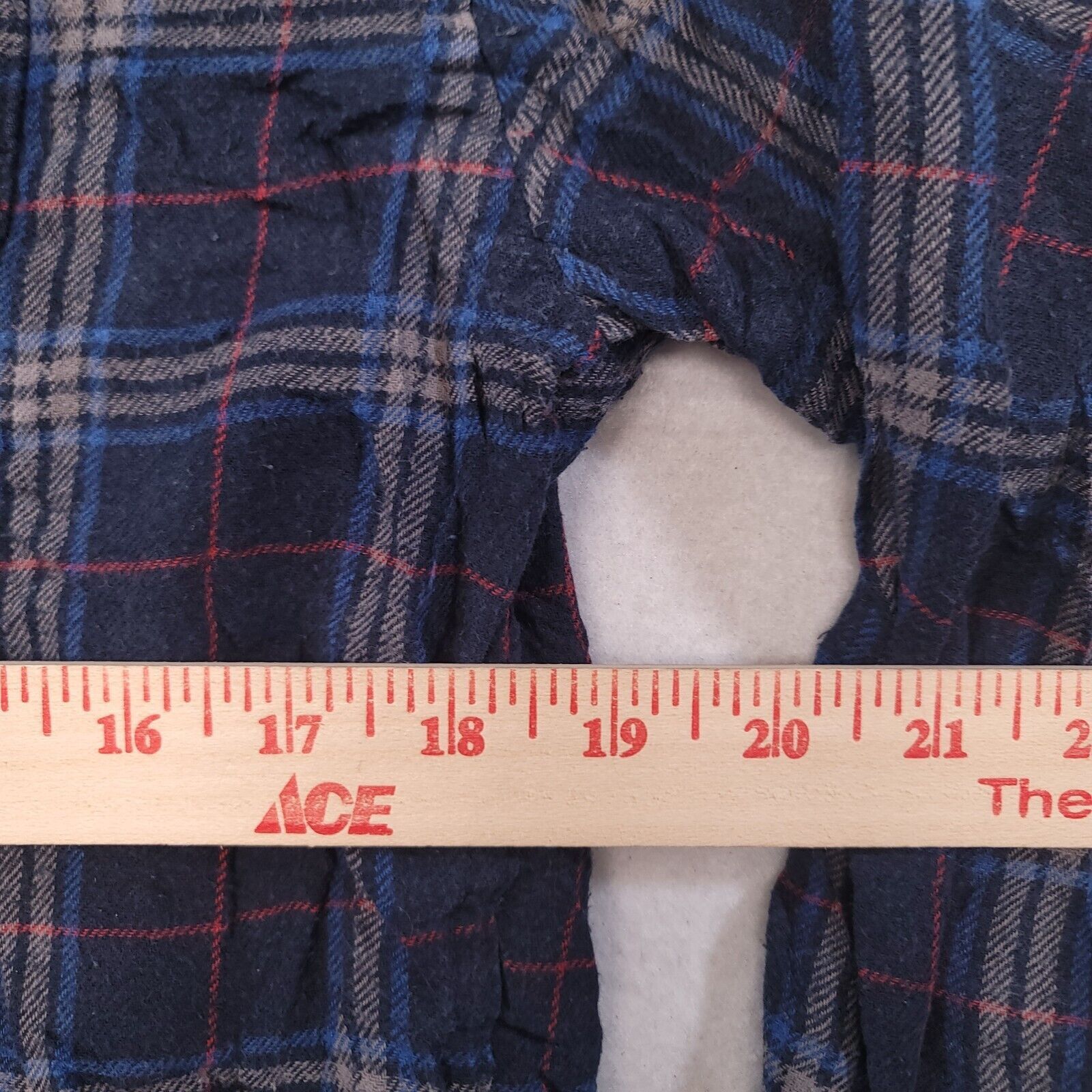 Croft & Barrow Croft & Barrow Tartan Flannel Shirt Mens Size M Blue Gray Size US M / EU 48-50 / 2 - 8 Thumbnail