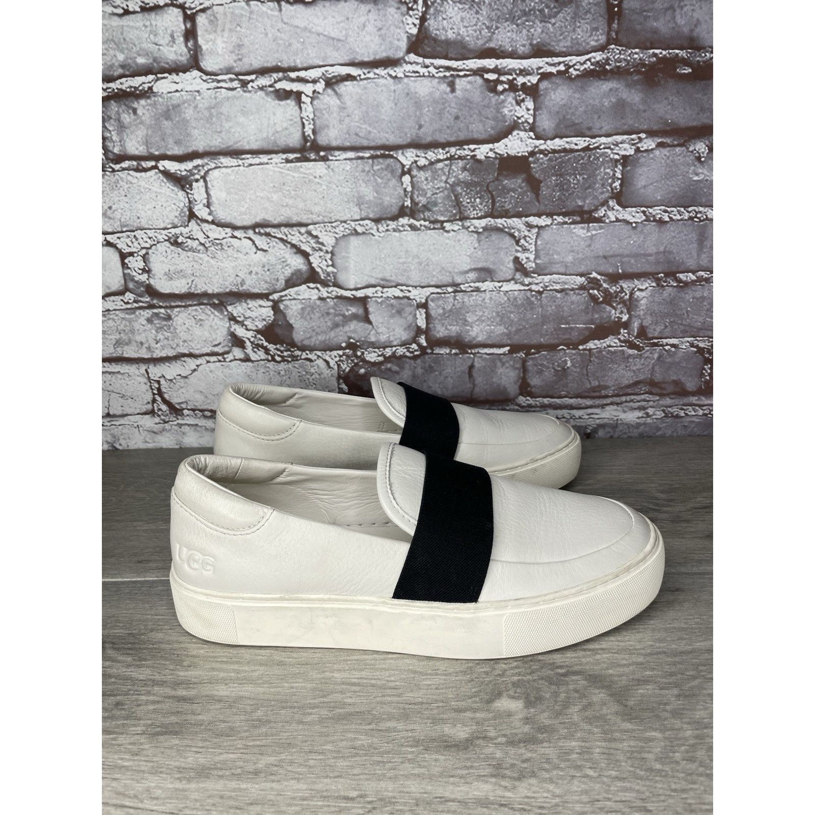 Ugg UGG Chayze White Leather Slip On Sneakers Casual Platform Sh Size US 9 / IT 39 - 1 Thumbnail