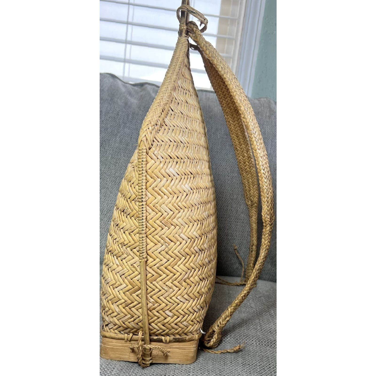 Asket VINTAGE Pasiking HandMade Woven Bag Backpack Tan Beige Bamboo BOHO 1970s Ethnic/Peasant Bag 21”x16”x5.5” Mens Womens (if applicable) Size ONE SIZE - 5 Thumbnail