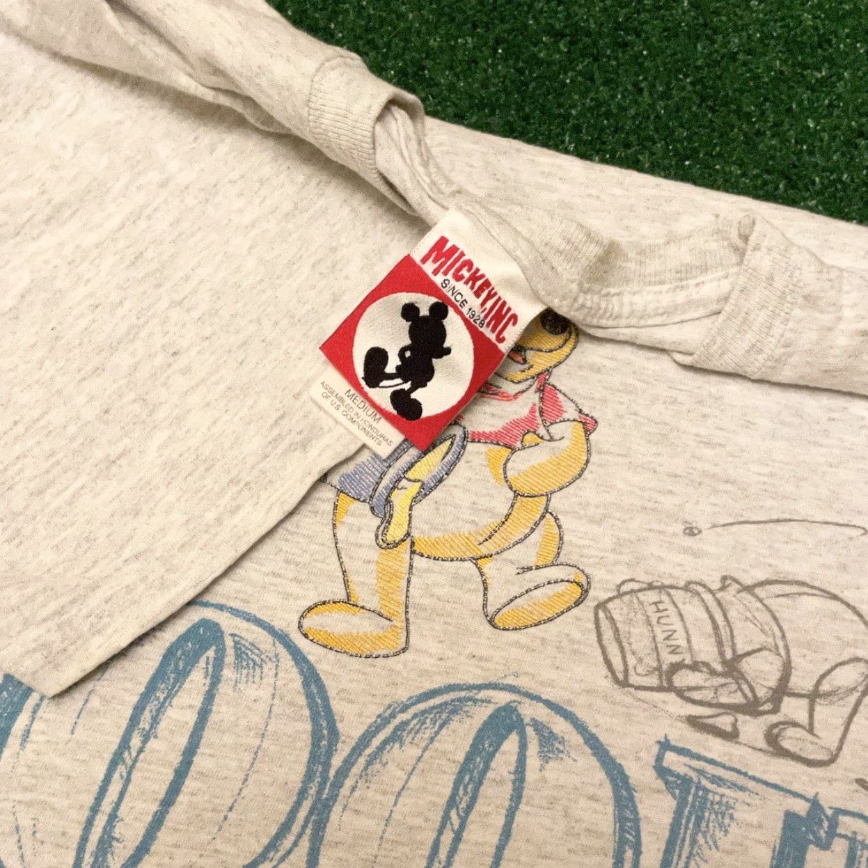 Disney VINTAGE Disney Winnie The Pooh Cartoon Mickey Inc VTG Shirt Mens M Gray 90s Cartoon Disney Man Shirt Size US M / EU 48-50 / 2 - 2 Thumbnail