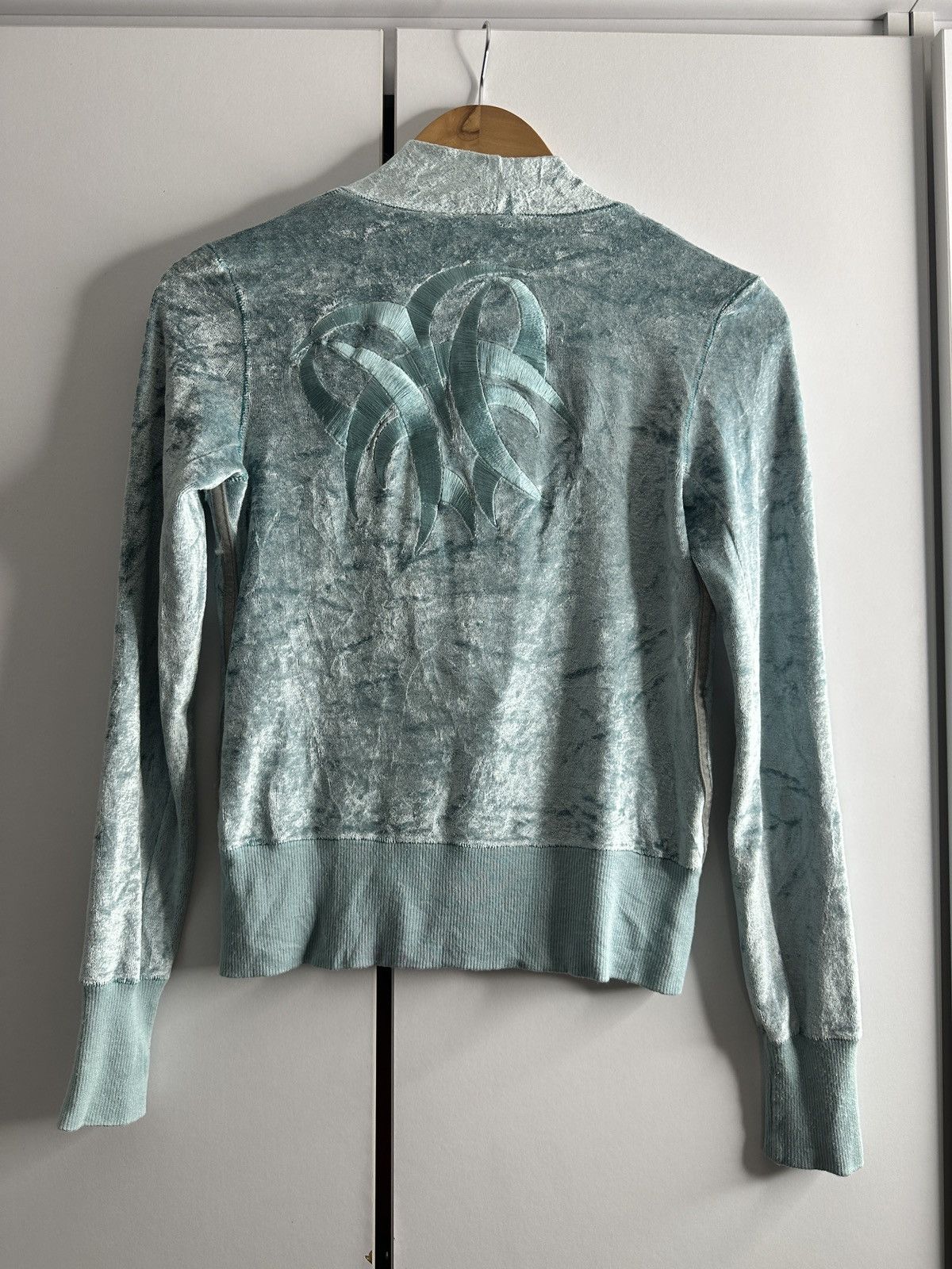 Versace Versace velour sweatshirt vintage Size XS / US 0-2 / IT 36-38 - 6 Thumbnail