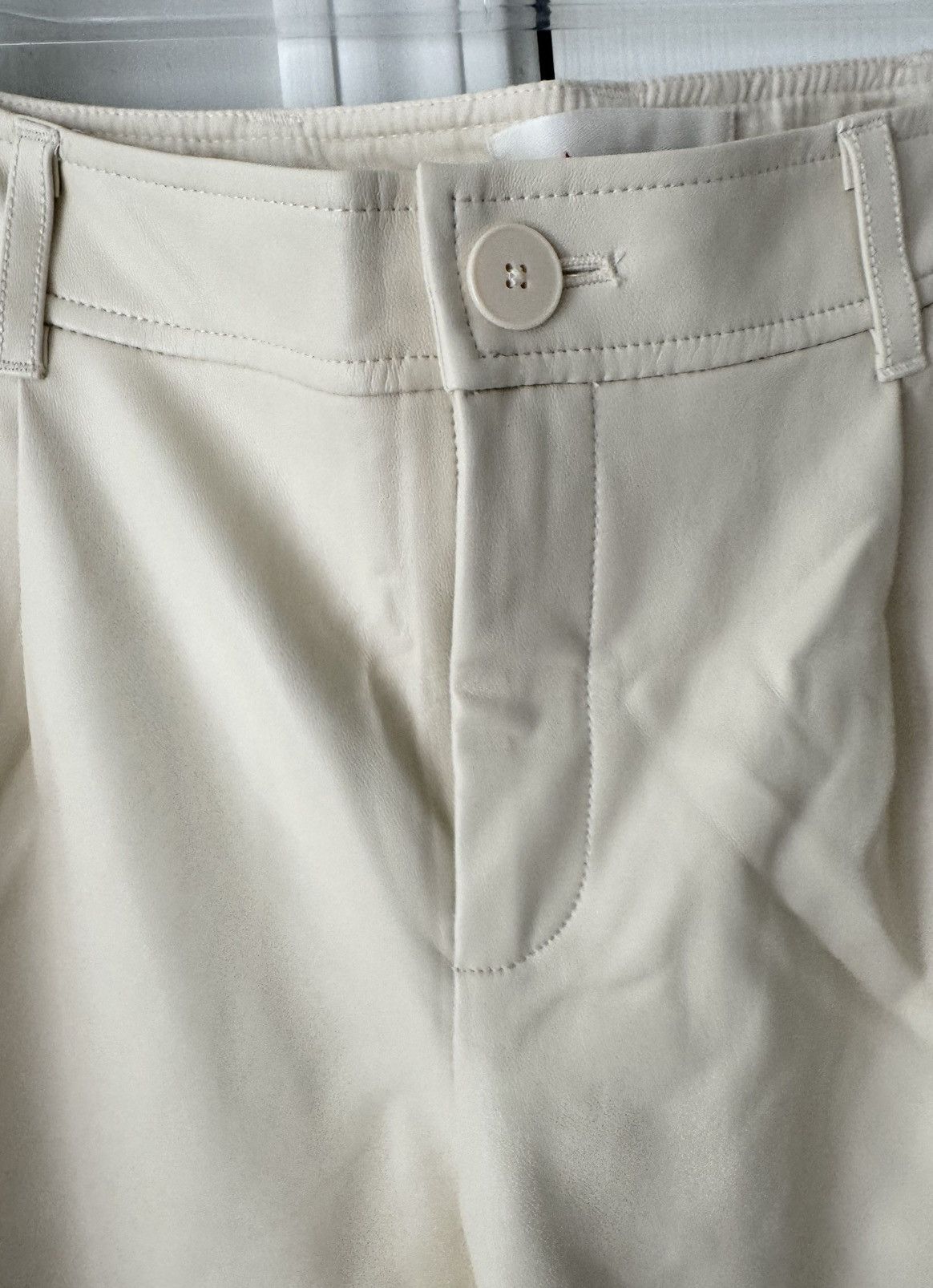 Anthropologie Anthropologie Faux Leather Culottes in Ivory, Size 6 Size 28" / US 6 / IT 42 - 5 Thumbnail