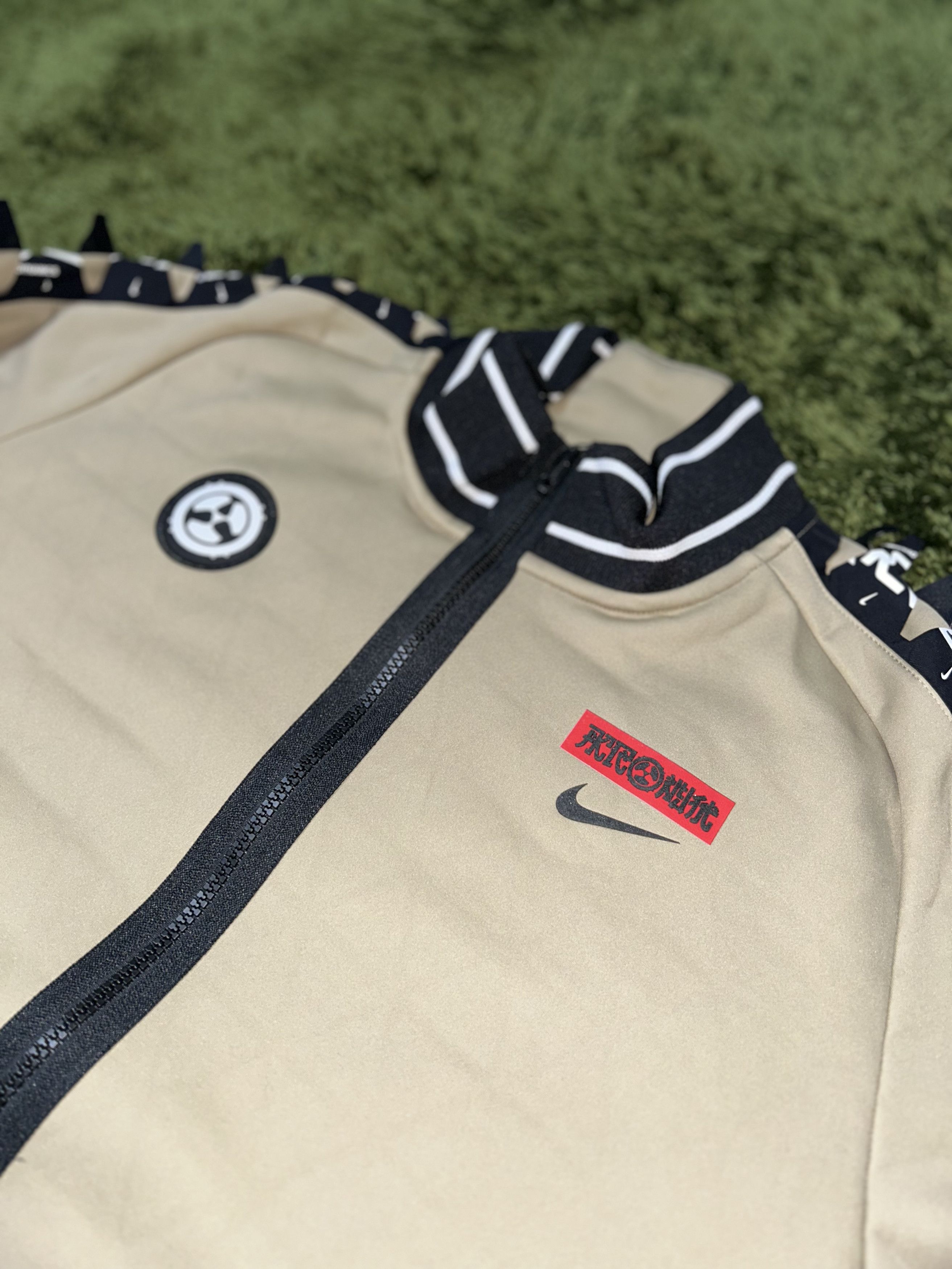 Acronym × Nike [XL] nike X acronym NRG knit track jacket beige asian fit Size US XL / EU 56 / 4 - 1 Thumbnail
