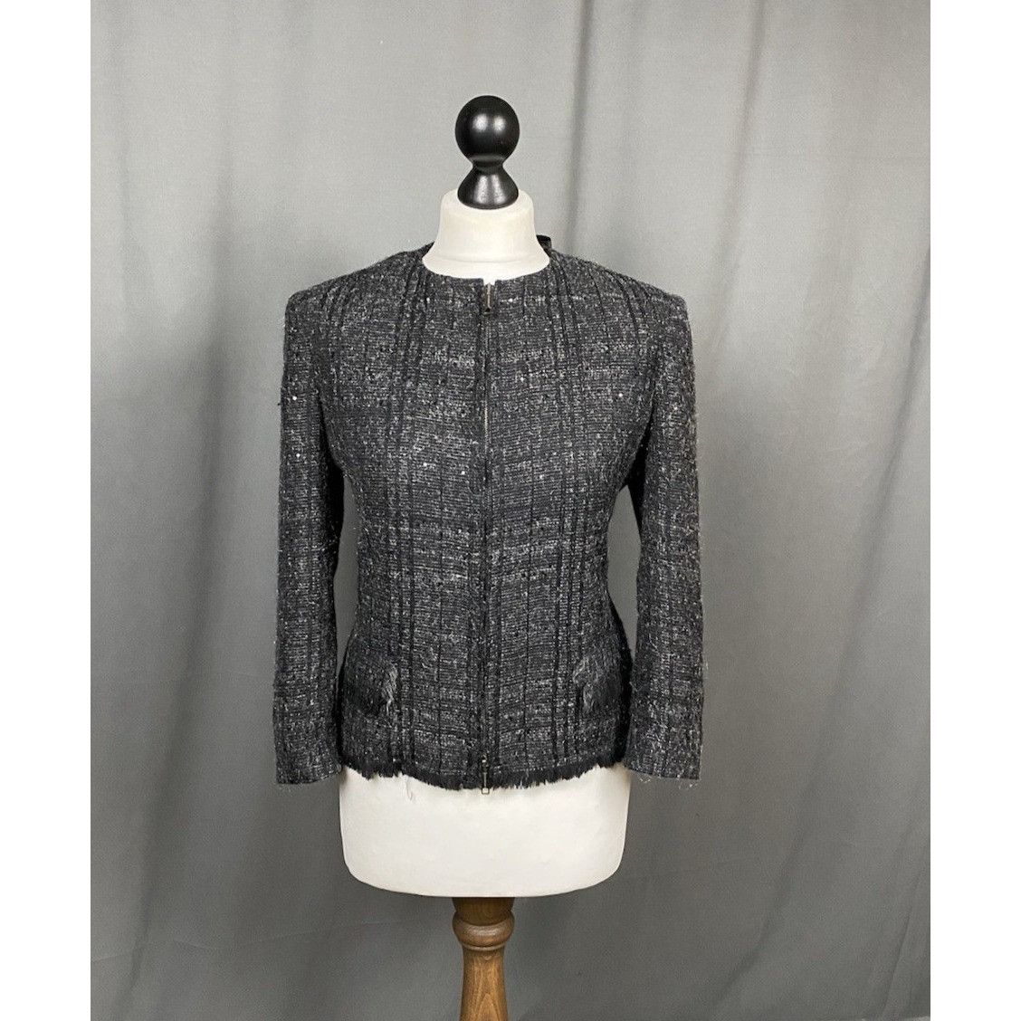Burberry MINT! Burberry Wool Zipper Up Sequin Suit Jacket Dark Gray S Size M / US 6-8 / IT 42-44 - 2 Thumbnail