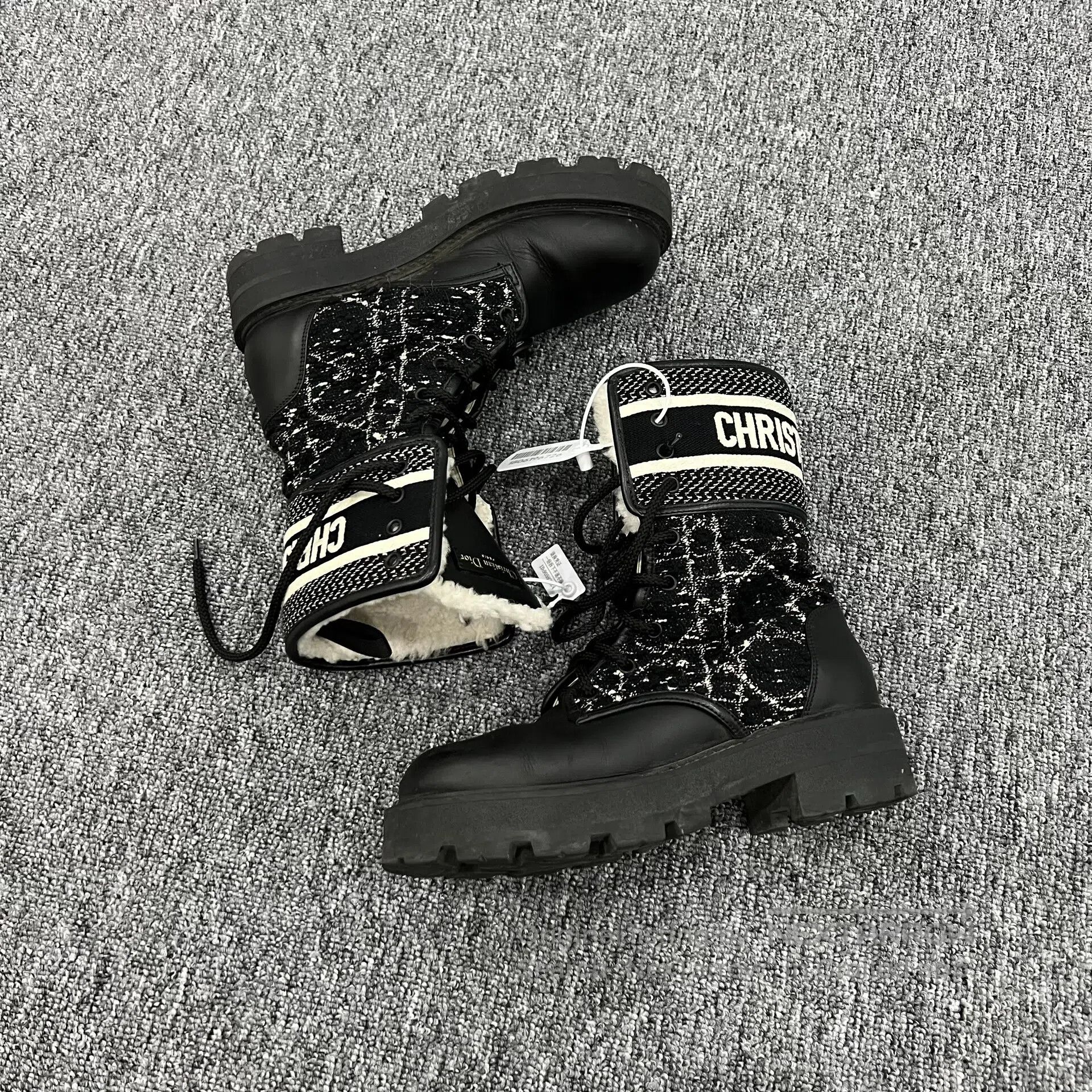 Dior Dior Checkered heavy woolen boot with lining and mid-calf Size US 6 / IT 36 - 2 Thumbnail