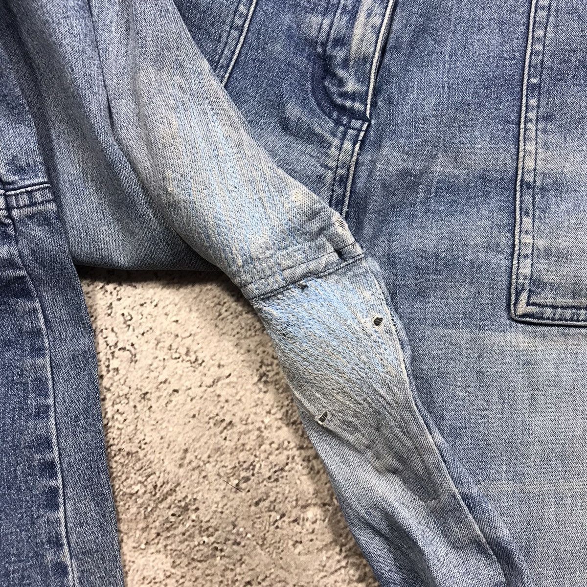 Vintage Vintage 90s Distressed Flared Jeans Low Rise Grunge Boxy 28 Size 28" / US 6 / IT 42 - 4 Thumbnail