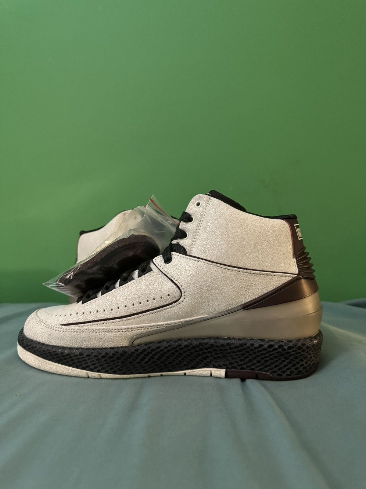 Jordan Brand Nike Air Jordan 2 A Ma Maniere 2022 Size US 7 / EU 40 - 2 Thumbnail
