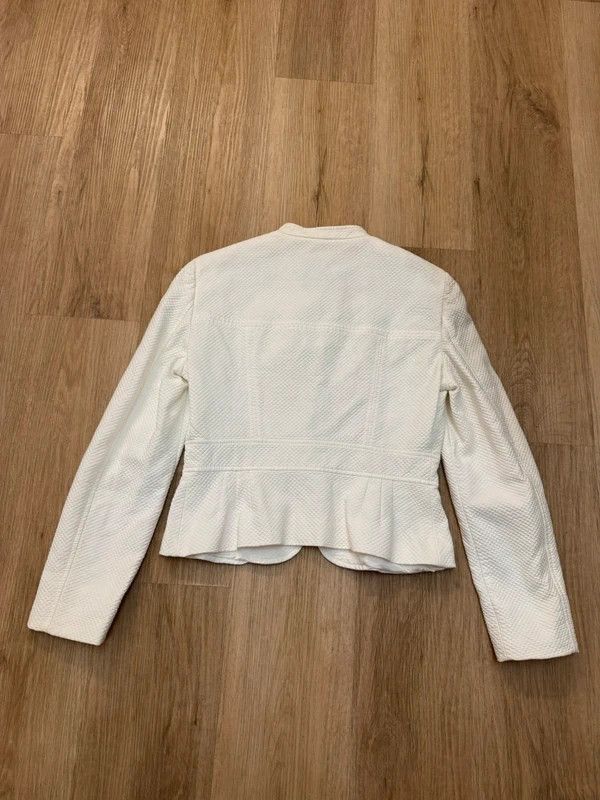 Moschino Moschino Cheap and Chic Blazer Jacket size M/L White Size M / US 6-8 / IT 42-44 - 2 Thumbnail