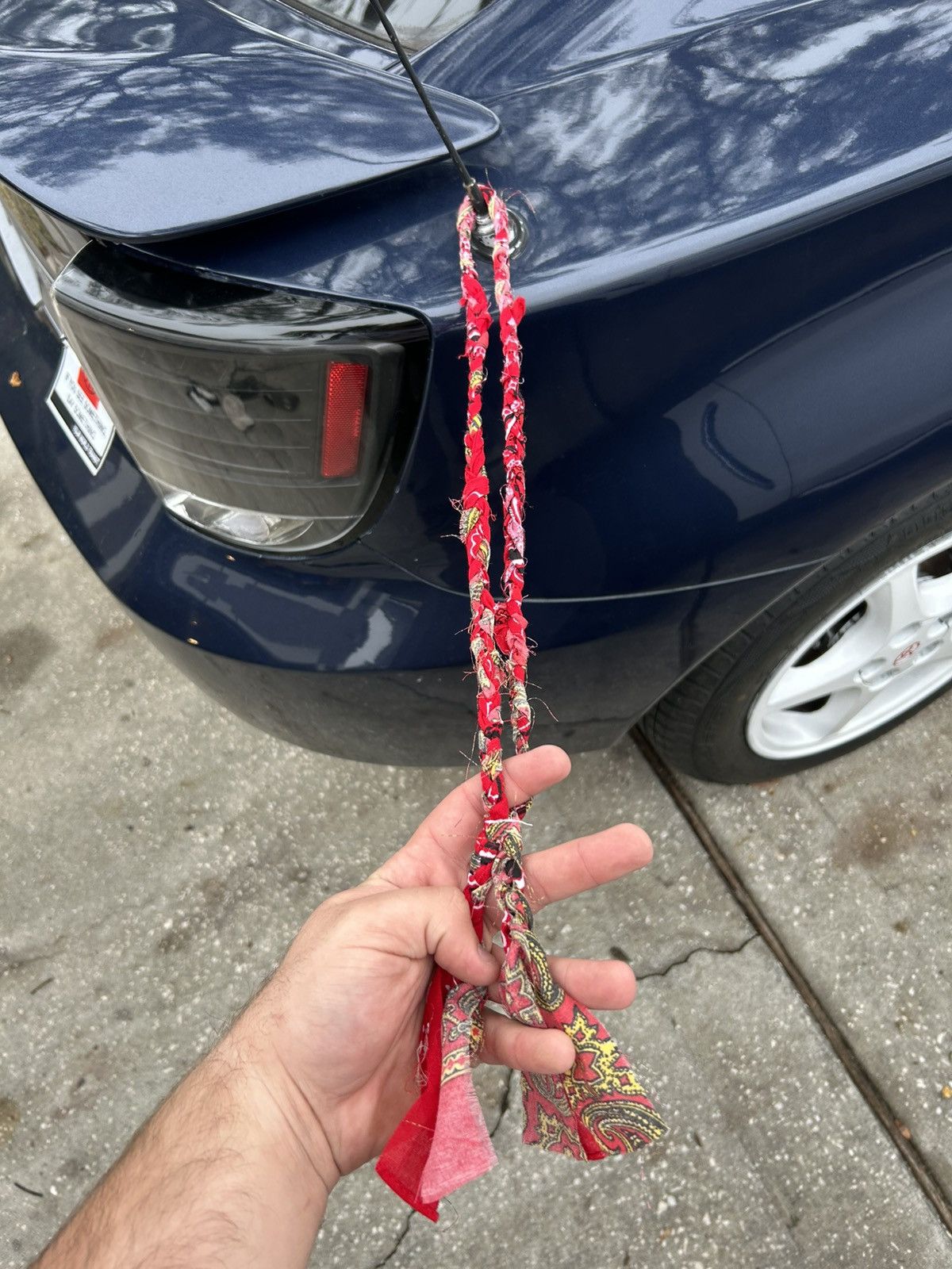 Other 1/1 Your World red paisley fringe braided bandana necklace Size ONE SIZE - 4 Thumbnail