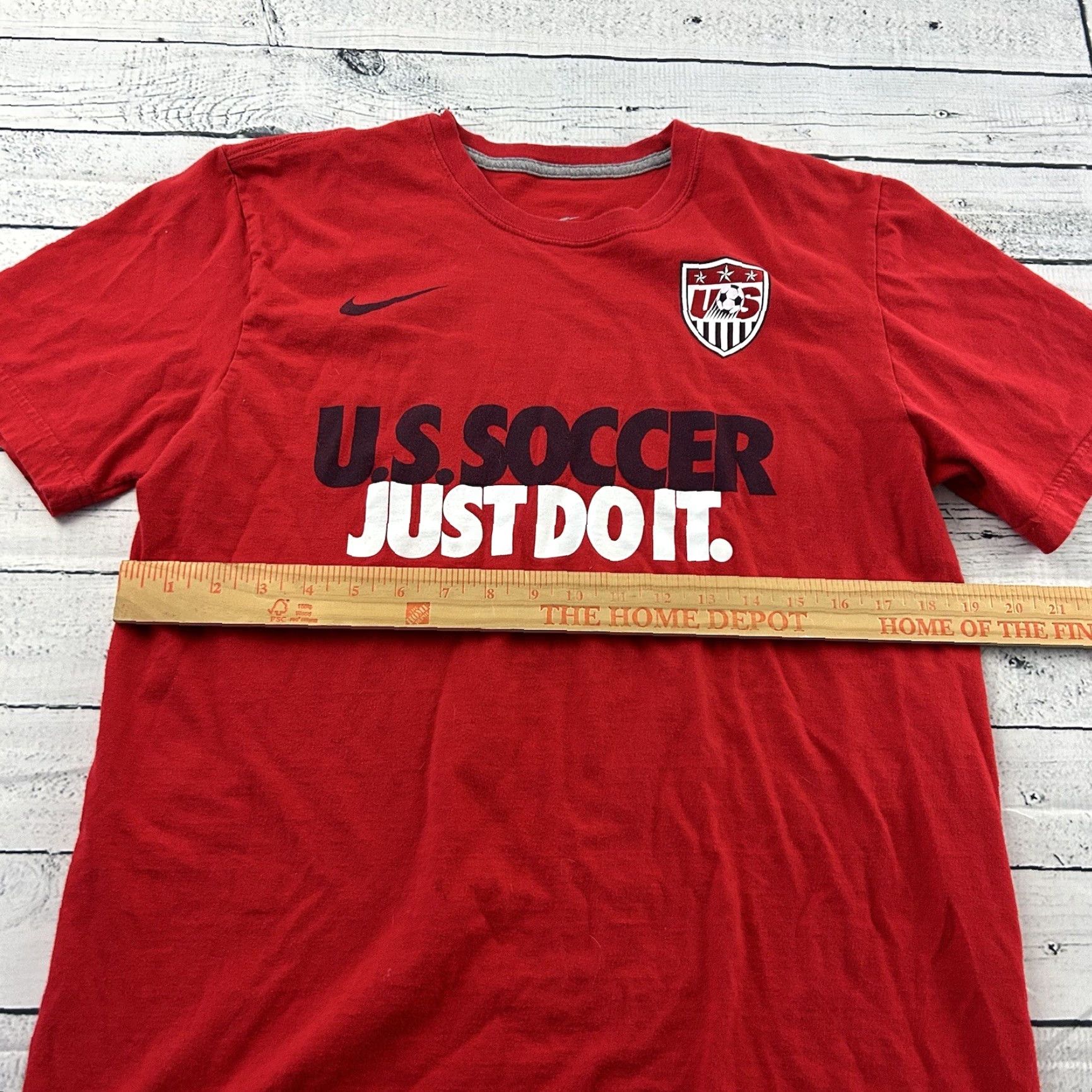 Nike Nike US Soccer Short Sleeve T Shirt Mens Medium Red Size US M / EU 48-50 / 2 - 4 Thumbnail