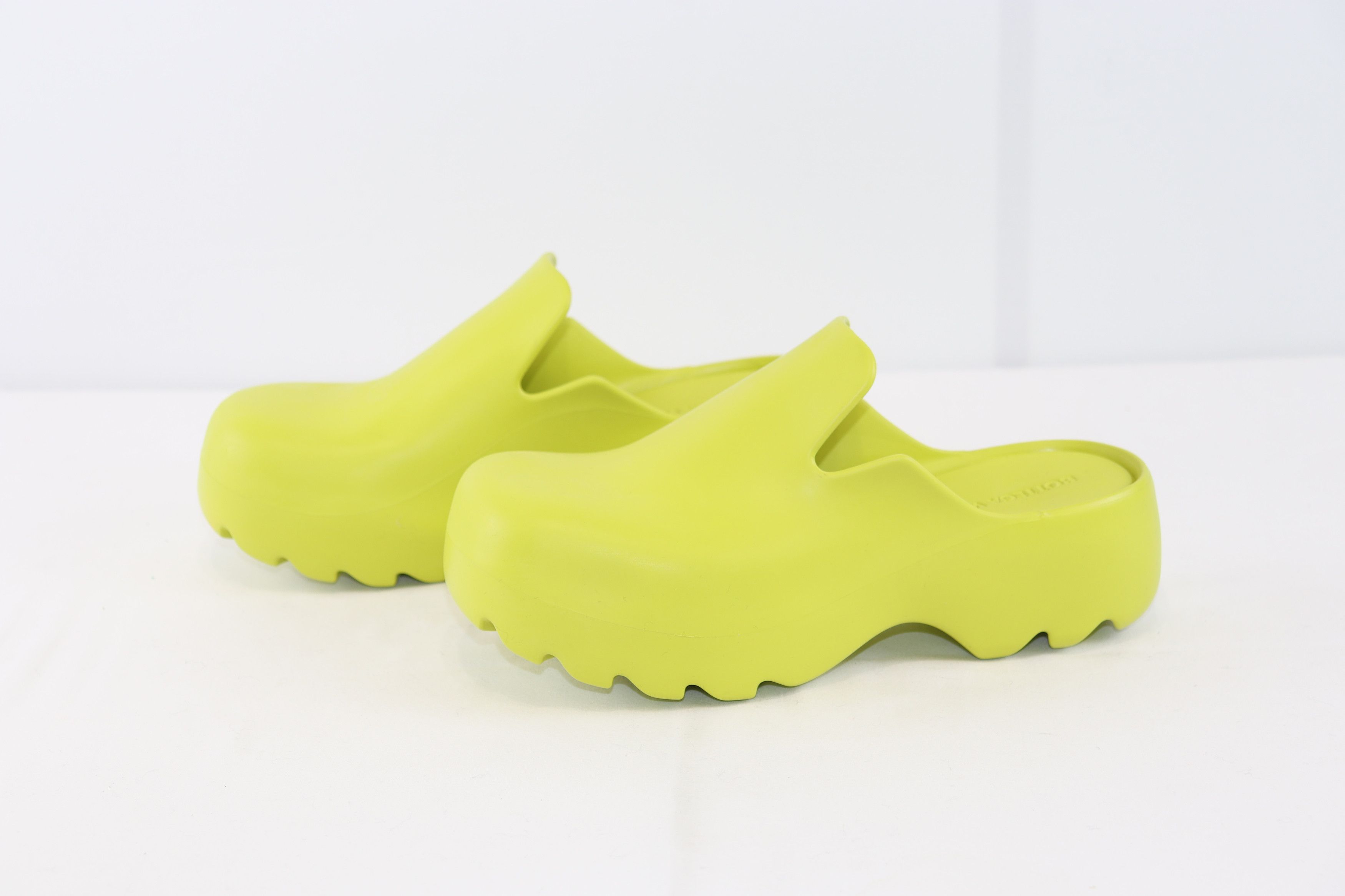 Bottega Veneta o1rshd1 Flash Slipper Rubber in Yellow Size US 10 / EU 43 - 6 Thumbnail
