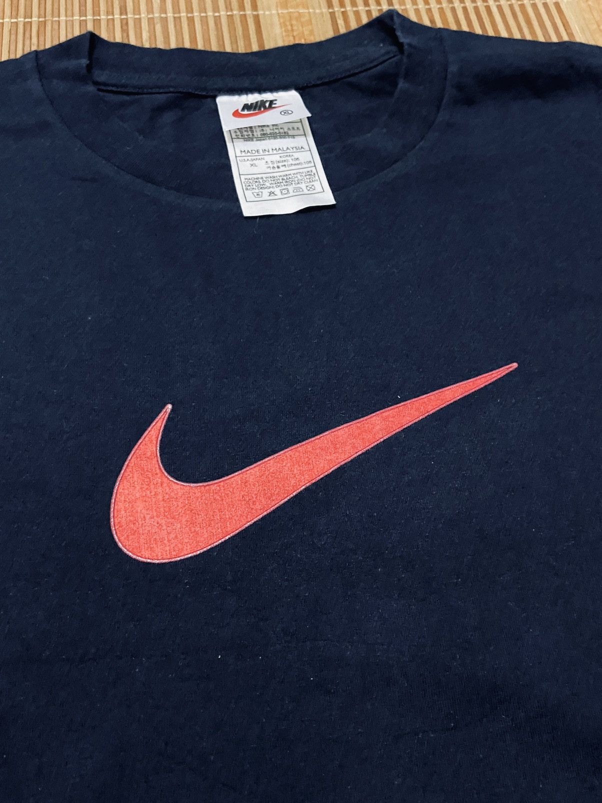 Nike × Vintage VINTAGE NIKE SWOOSH TEE Size US XL / EU 56 / 4 - 13 Thumbnail