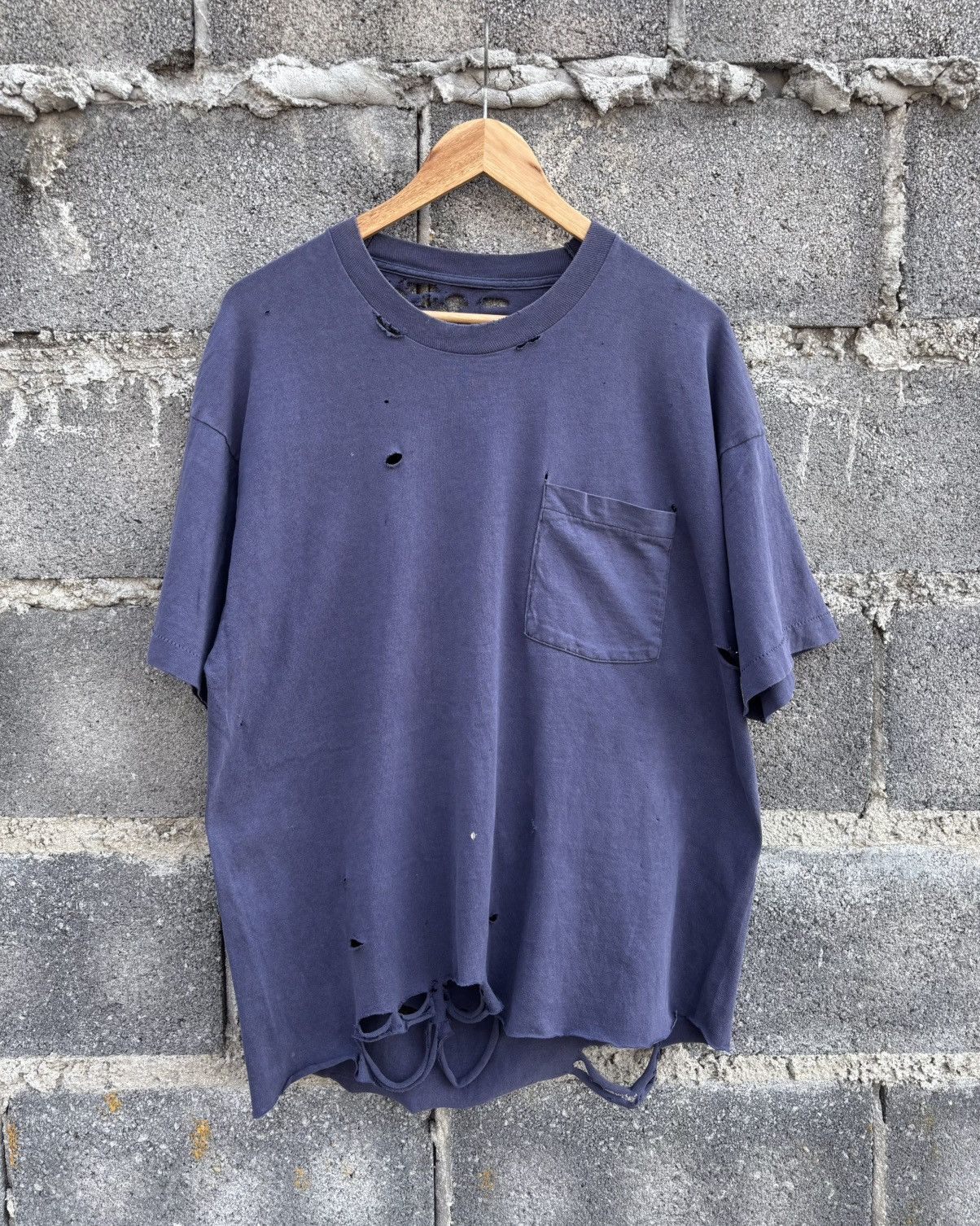 Vintage Thrashed Distressed Faded 90s T Shirt Navy ERD Grunge Size US XL / EU 56 / 4 - 3 Thumbnail
