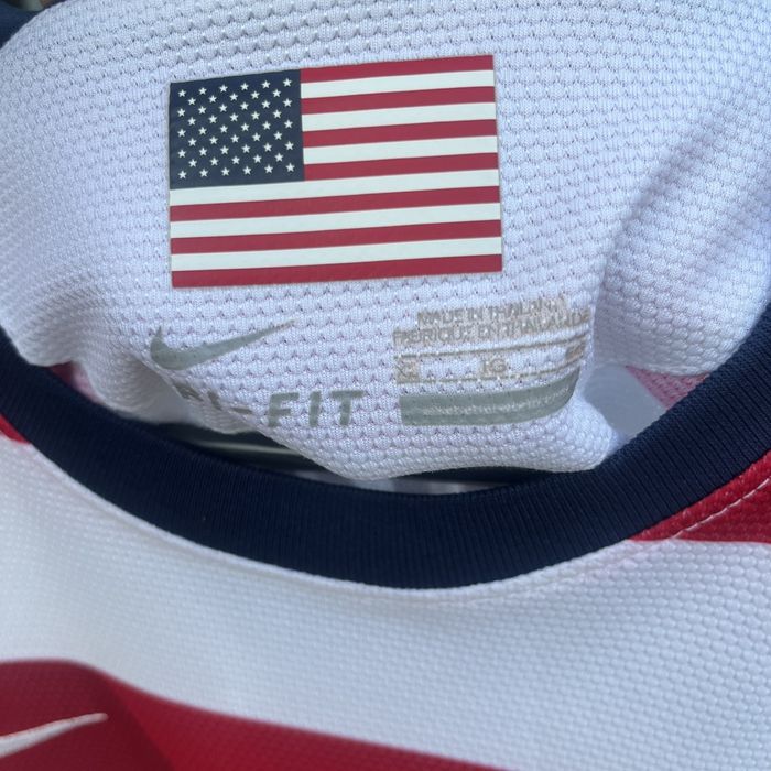 Vintage Nike USA Men’s National Team Soccer Jersey Wheres Waldo . XL