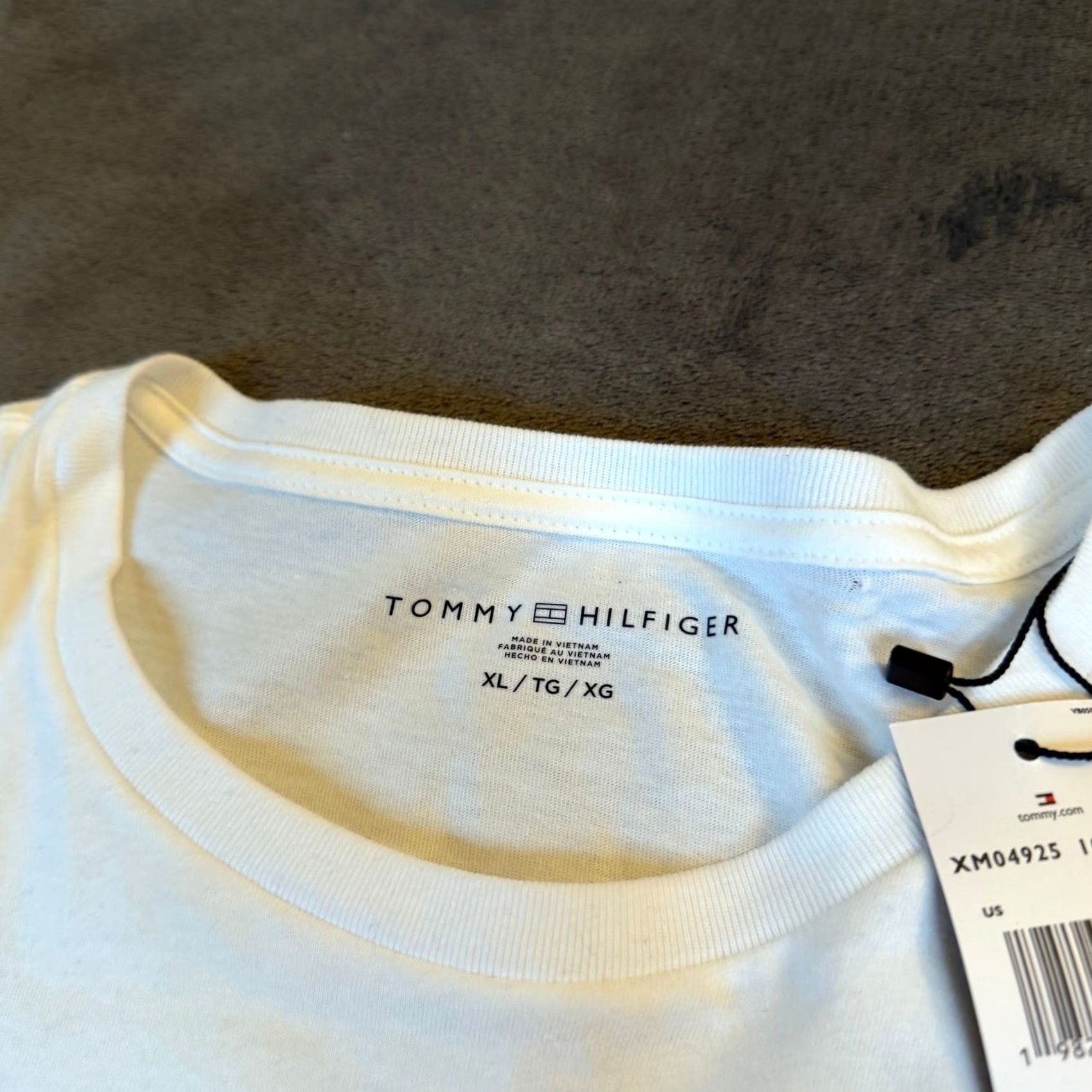 Tommy Hilfiger Tommy Hilfiger White New York Graphic Tee Mens XL T-Shirt Short Sleeve Crew Neck Logo Graphic Print Shirt Size US XL / EU 56 / 4 - 4 Thumbnail