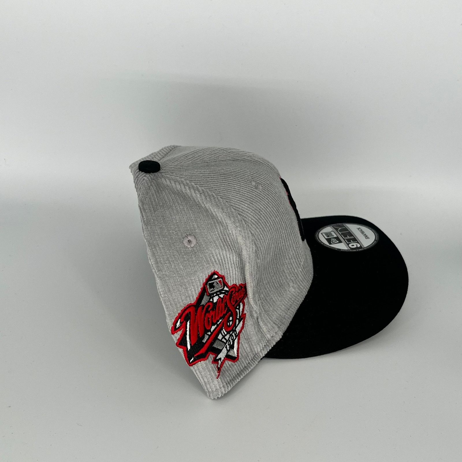 New Era Gray Black New York Yankees 1998 World Series New Era MLB Size ONE SIZE - 2 Thumbnail