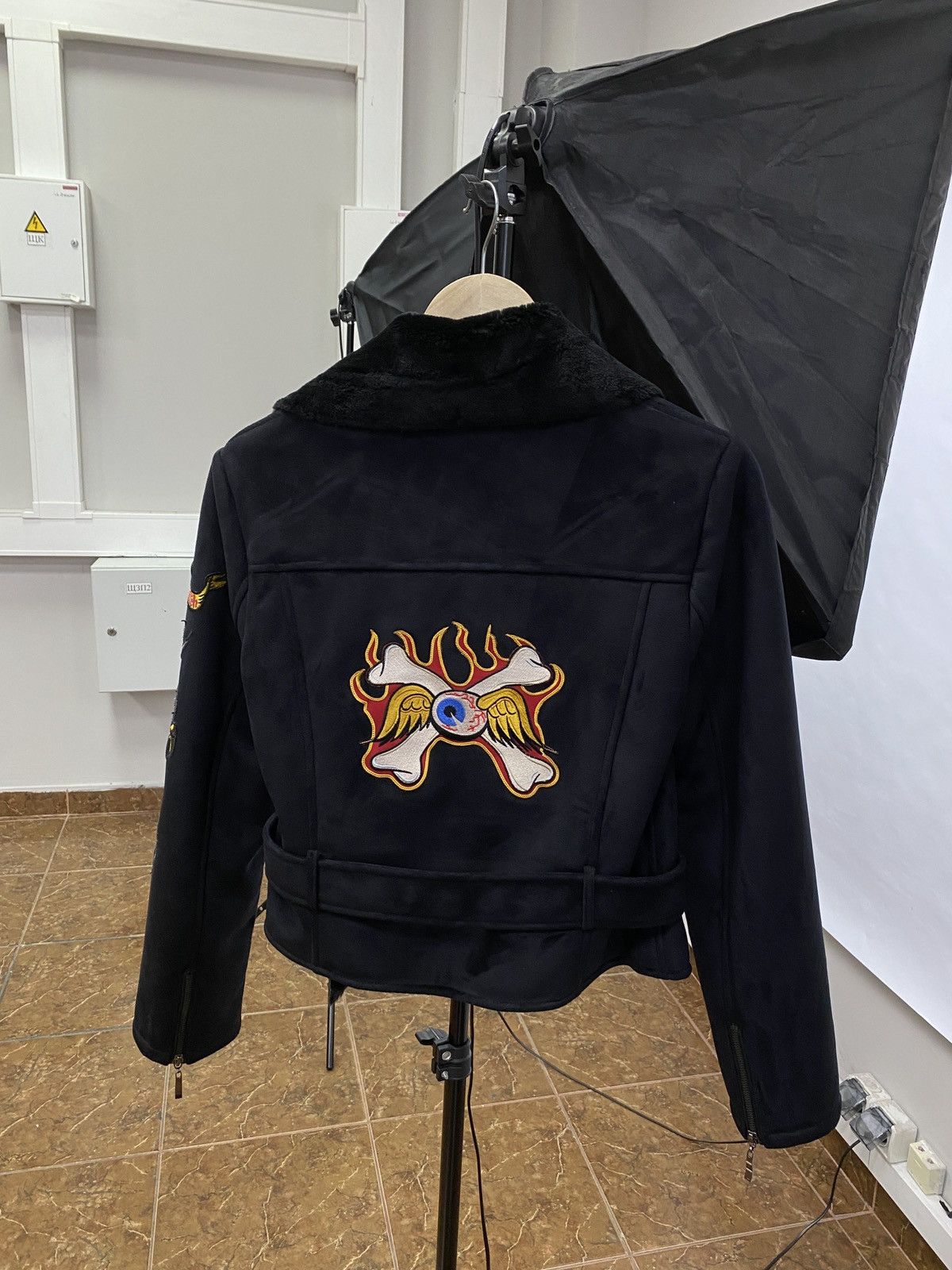 Von Dutch 🇺🇸 Vintage Y2K Von Dutch Motor Jacket Faux Fur Shearling Size M / US 6-8 / IT 42-44 - 1 Thumbnail