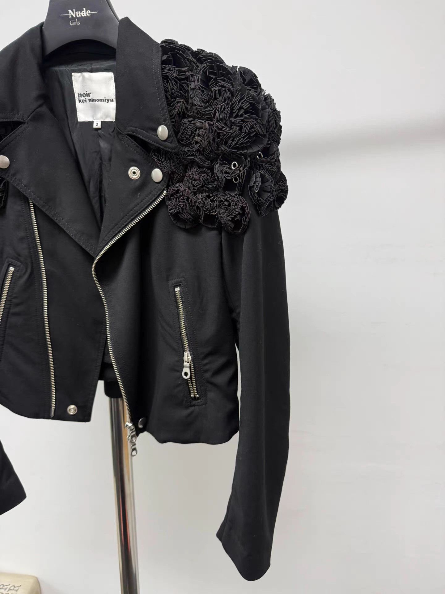 Noir Kei Ninomiya Noir Kei Ninomiya Floral Studded Biker Jacket K20 Size S / US 4 / IT 40 - 2 Thumbnail