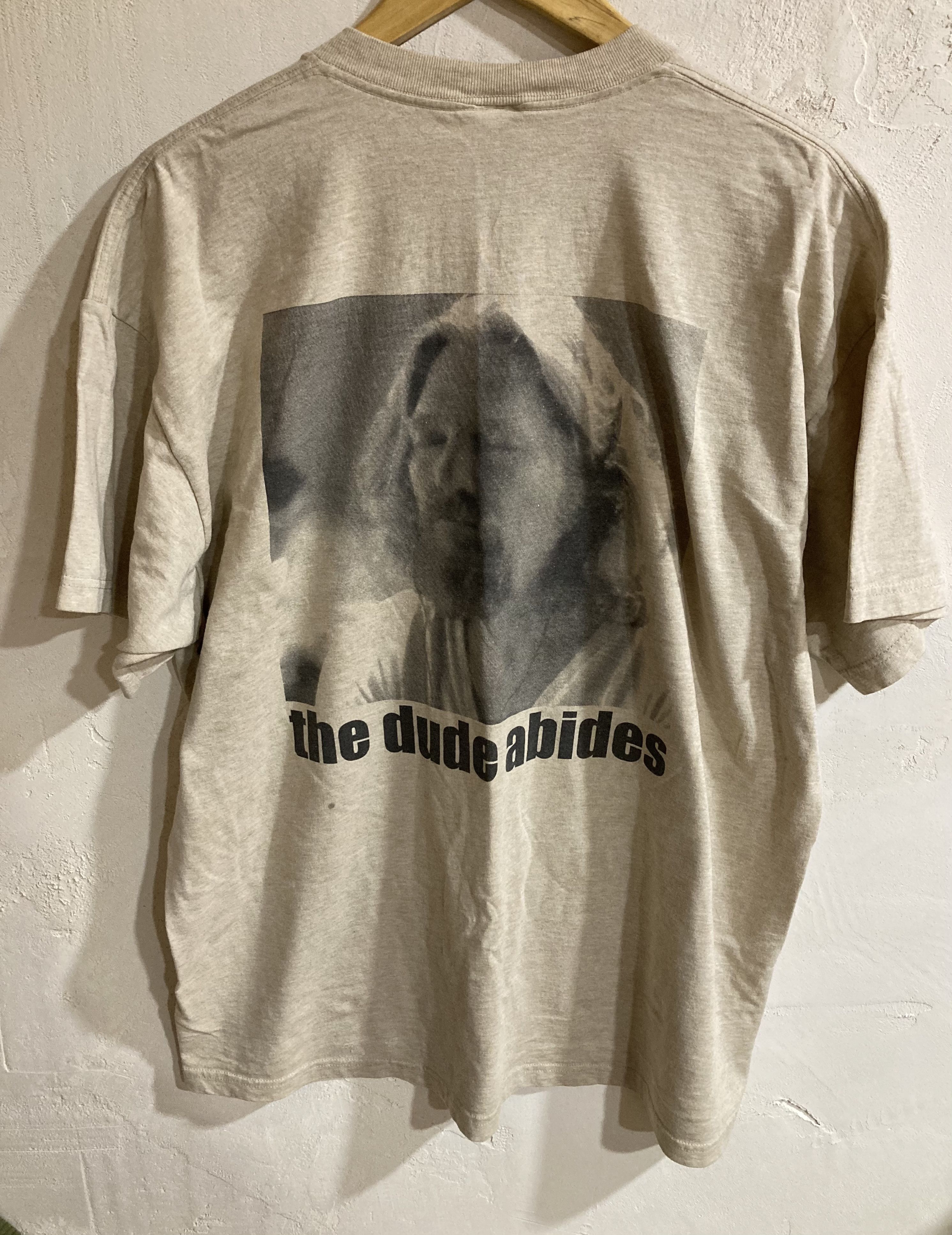 Fruit Of The Loom Vintage 2003 The Big Lebowski Dude Abides Rare Movie Shirt Size US XXL / EU 58 / 5 - 1 Thumbnail