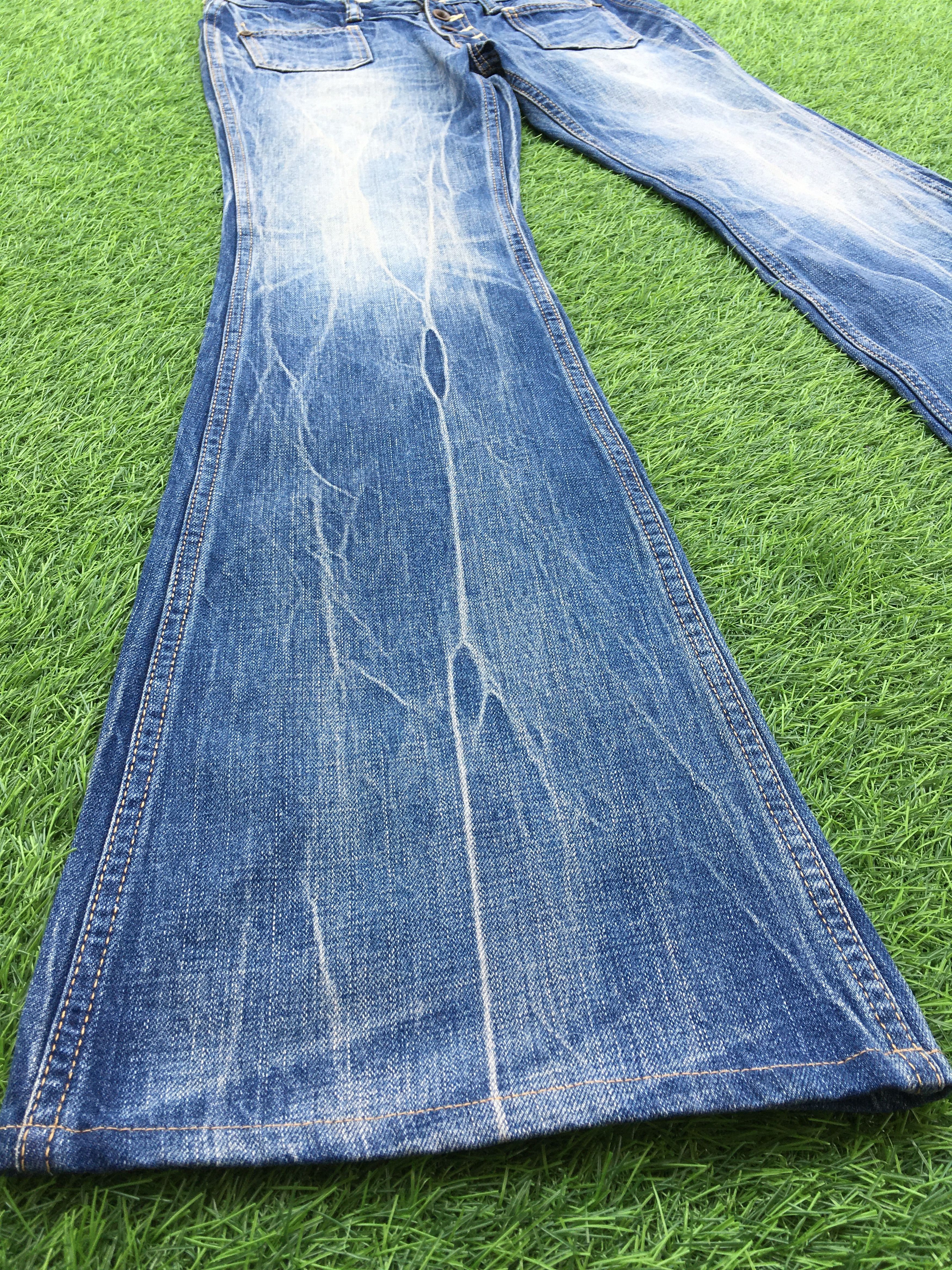 Japanese Brand Low Rise Distressed Bootcut Jeans #D1356 Size US 28 / EU 44 - 7 Thumbnail