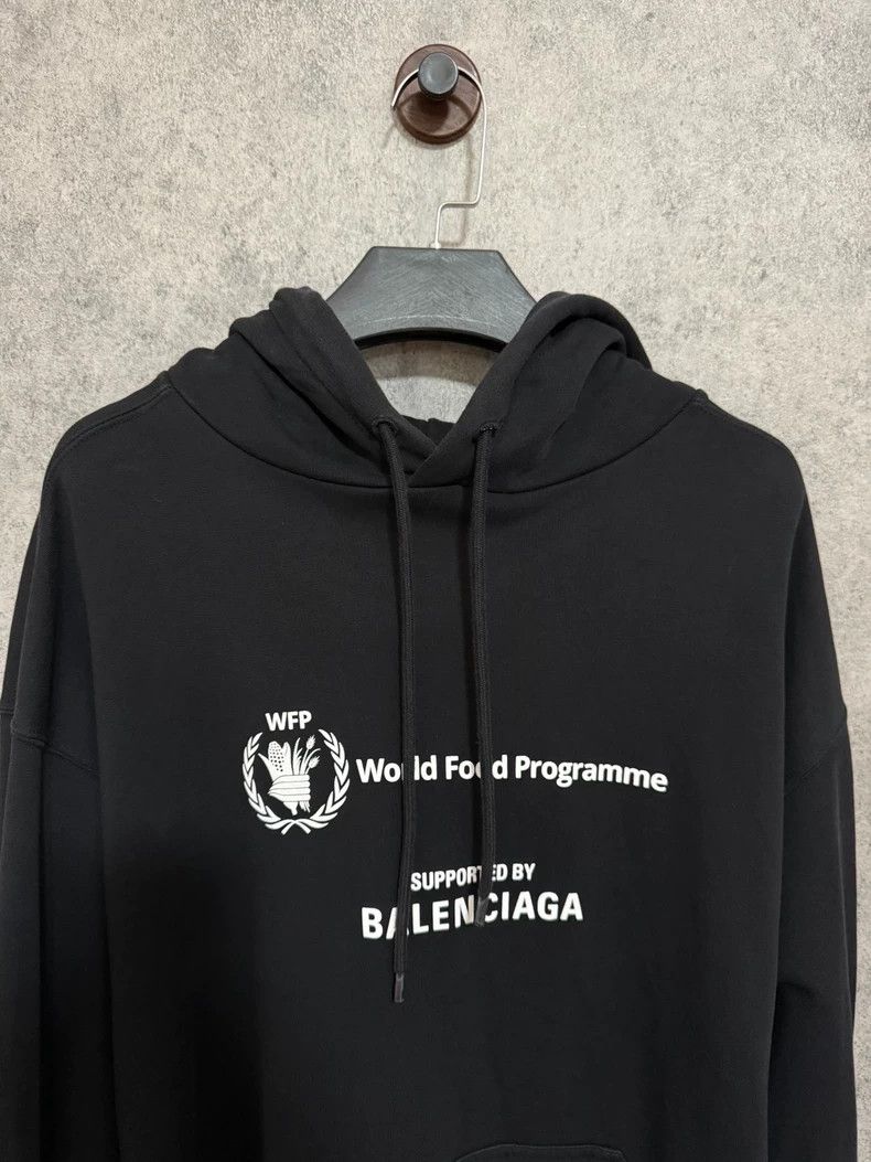 Balenciaga Balenciaga WFP Food Alphabet Hoodie Black Size US M / EU 48-50 / 2 - 2 Thumbnail