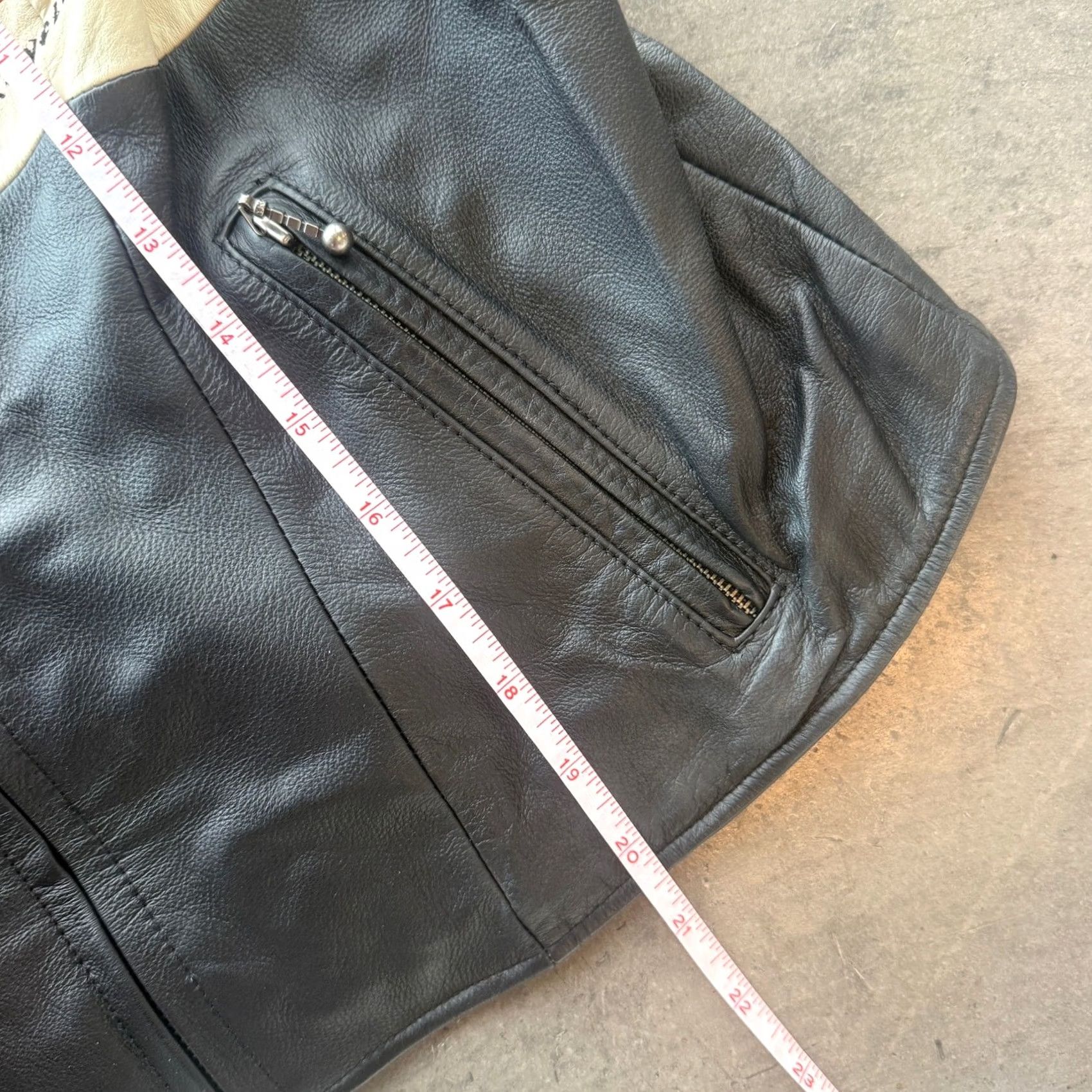 Vintage VINTAGE Harley Davidson Leather Black Biker Motorcycle Full Zip Vest M Women Size M / US 6-8 / IT 42-44 - 4 Thumbnail