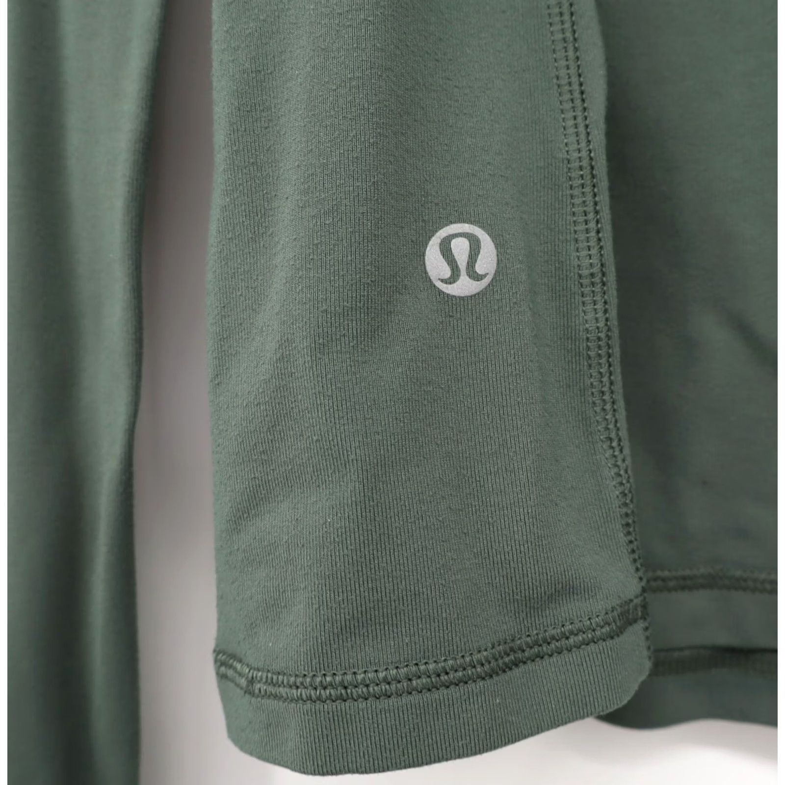 Lululemon Lululemon Women's Its Rulo Long Sleeve Shirt Updated Dark Forest Green Sz M Shirt Adult M Green Athletic Bibs? Size M / US 6-8 / IT 42-44 - 3 Thumbnail