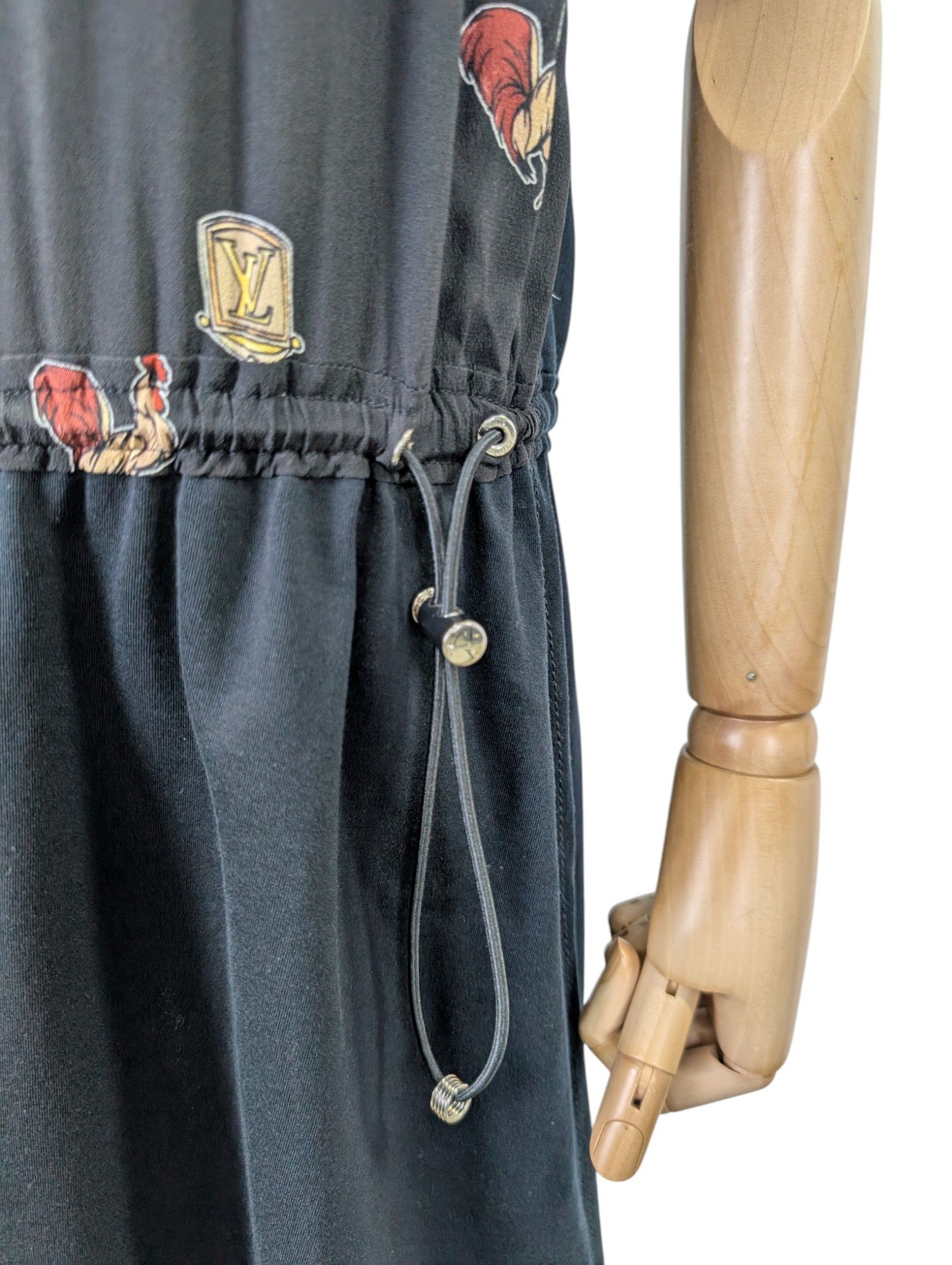 Louis Vuitton Black Dress With Iconic Neck Chain And Logo Graphics Size XS / US 0-2 / IT 36-38 - 7 Thumbnail