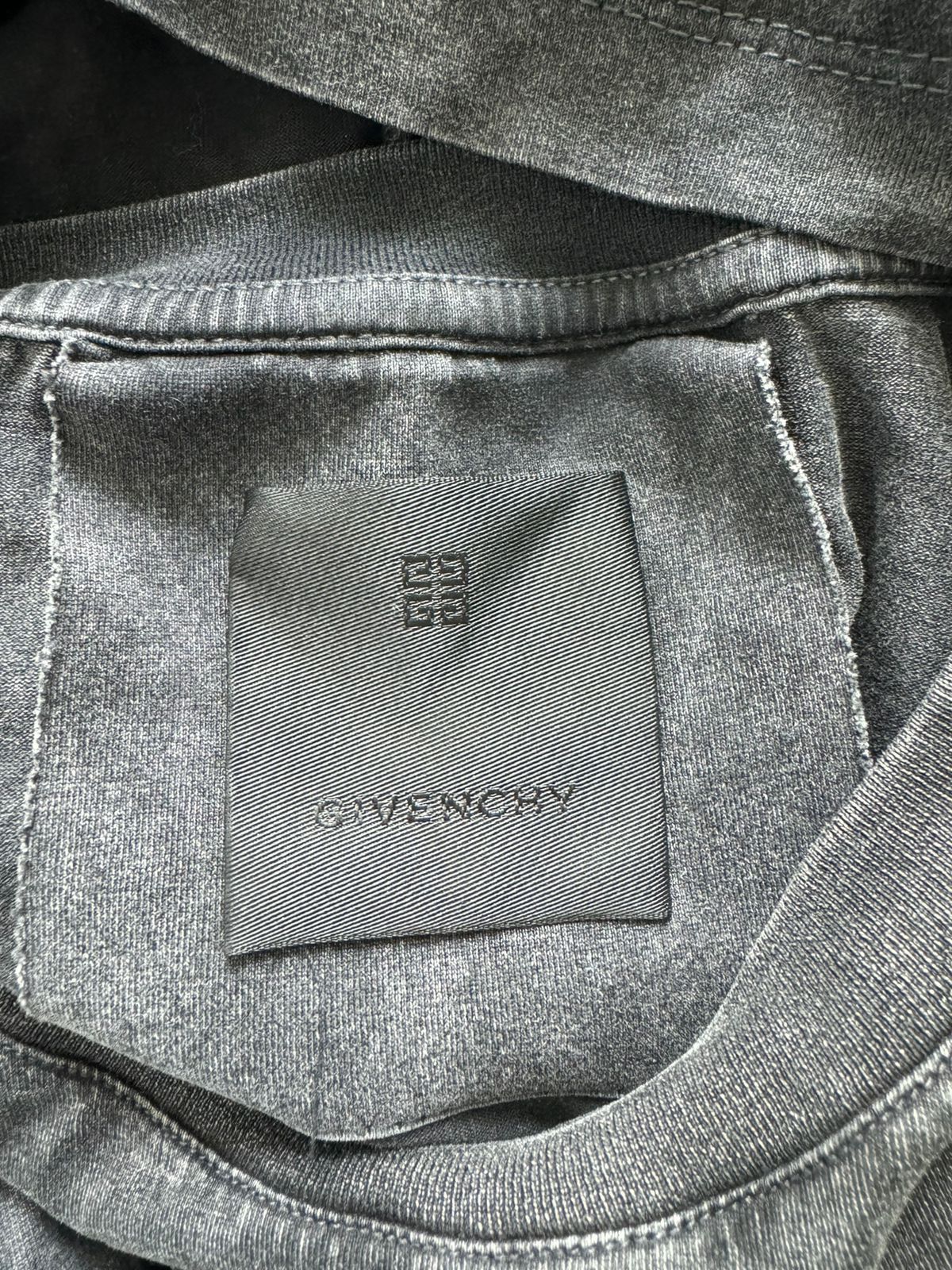 Givenchy Givenchy Layered Graphic Balaclava T-Shirt Size US XL / EU 56 / 4 - 3 Thumbnail