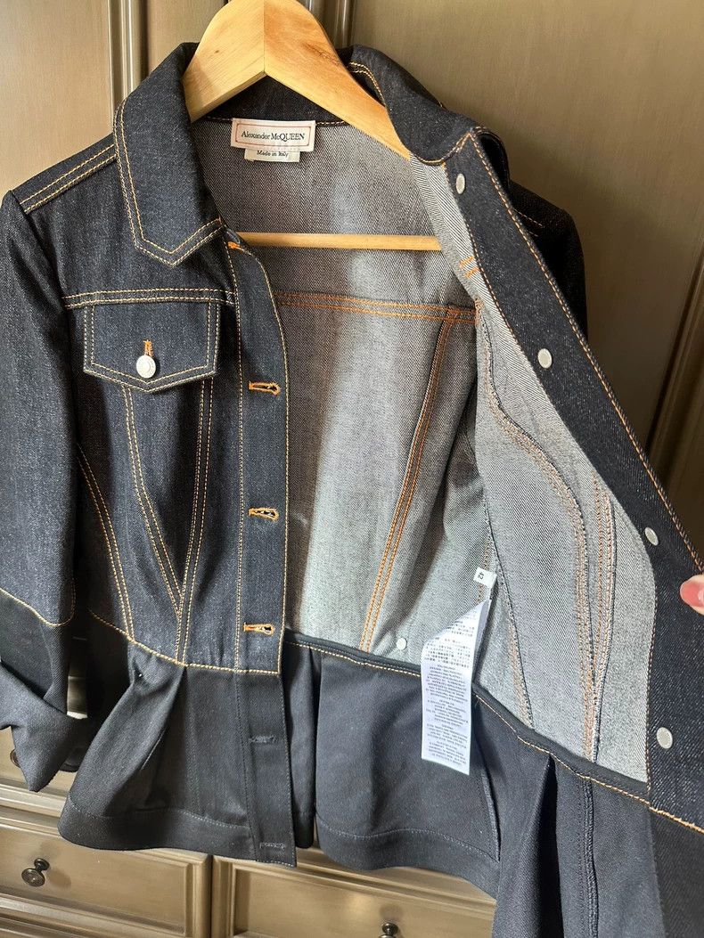 Alexander McQueen Alexander McQUEEN size 42 Cowboy waist cinched top 2505-Ne Size L / US 10 / IT 46 - 5 Thumbnail