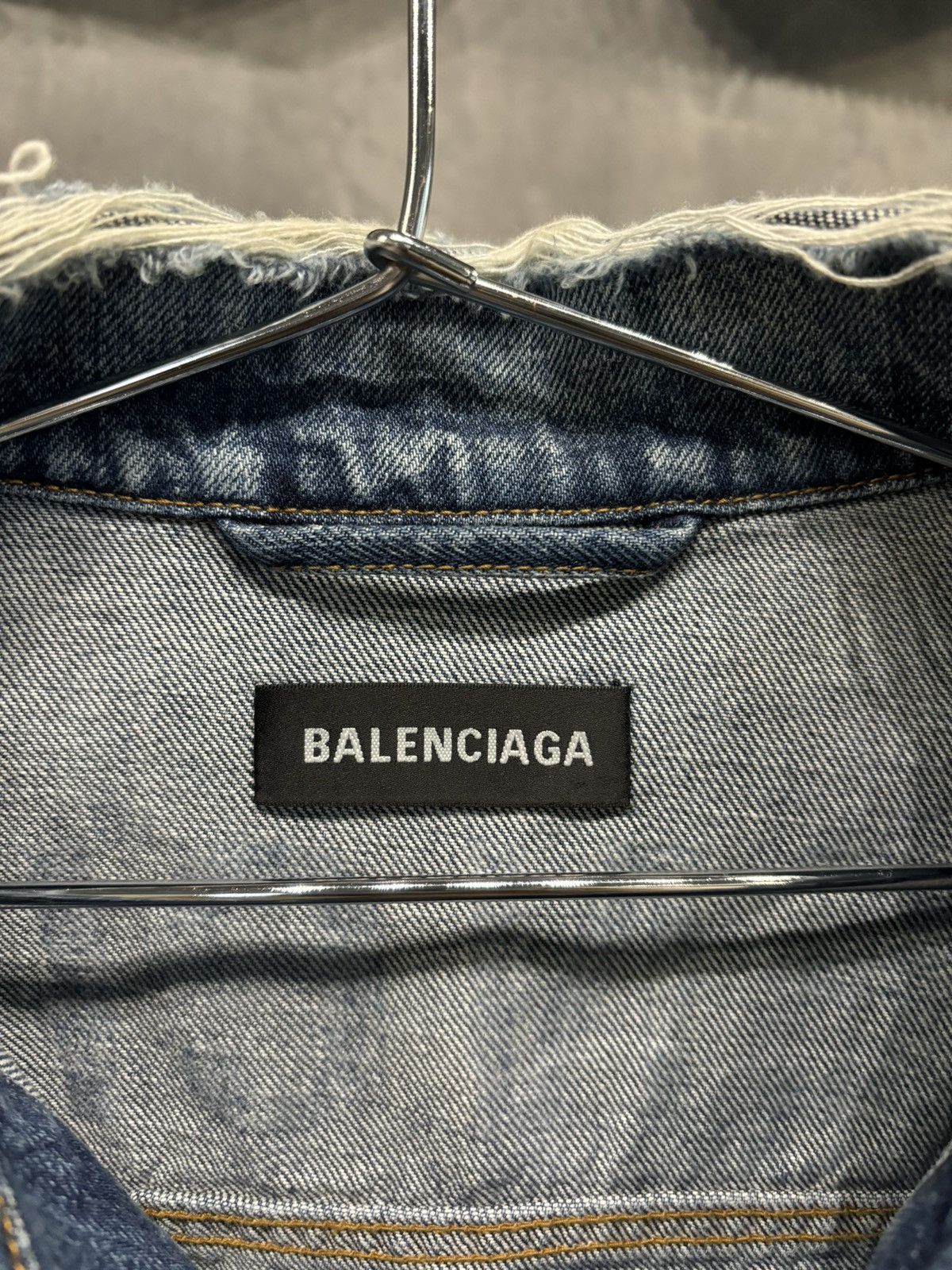 Balenciaga BALENCIAGA DENIM JACKET REAR LOGO Size US M / EU 48-50 / 2 - 2 Thumbnail